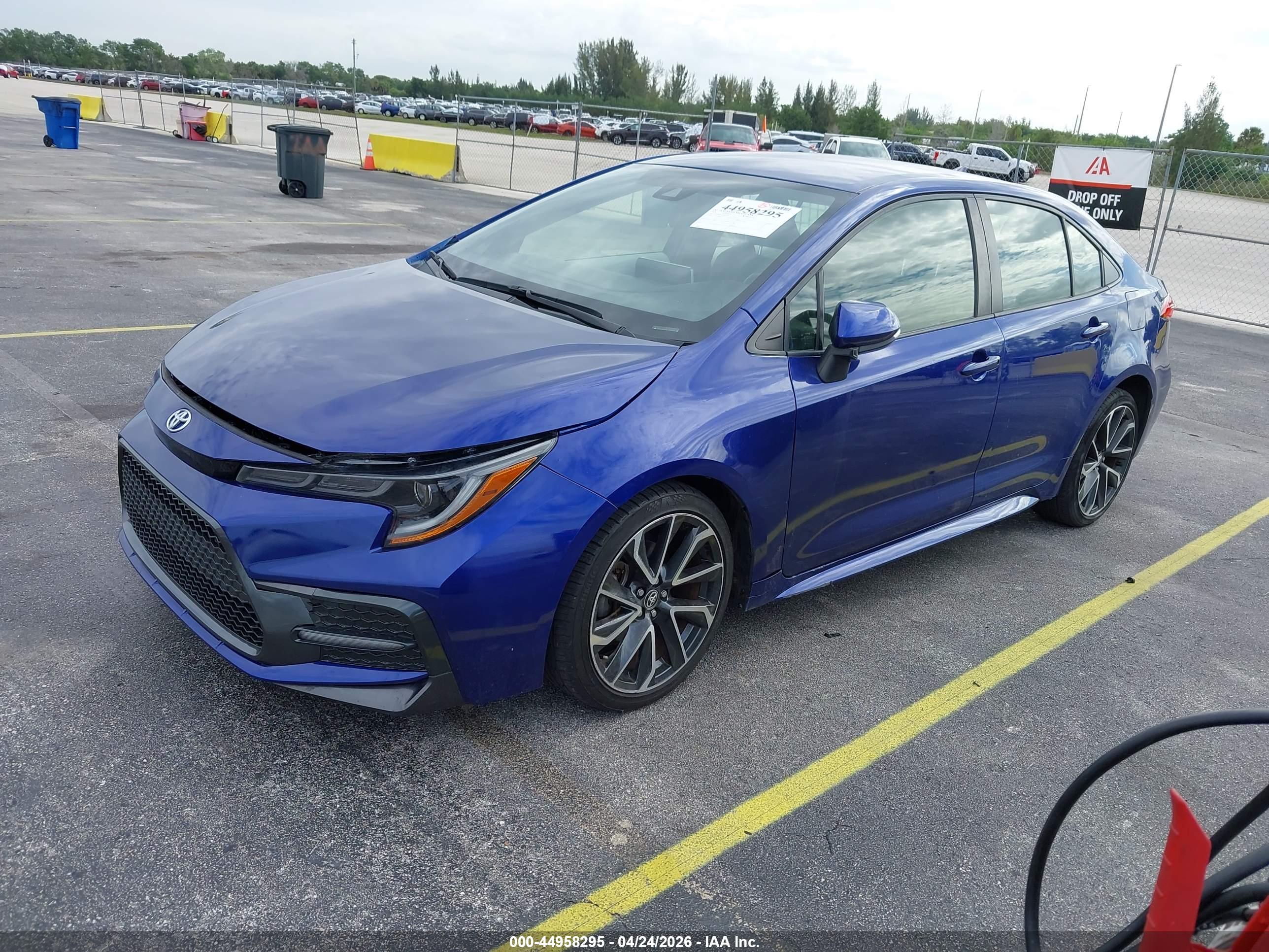 TOYOTA COROLLA image 2