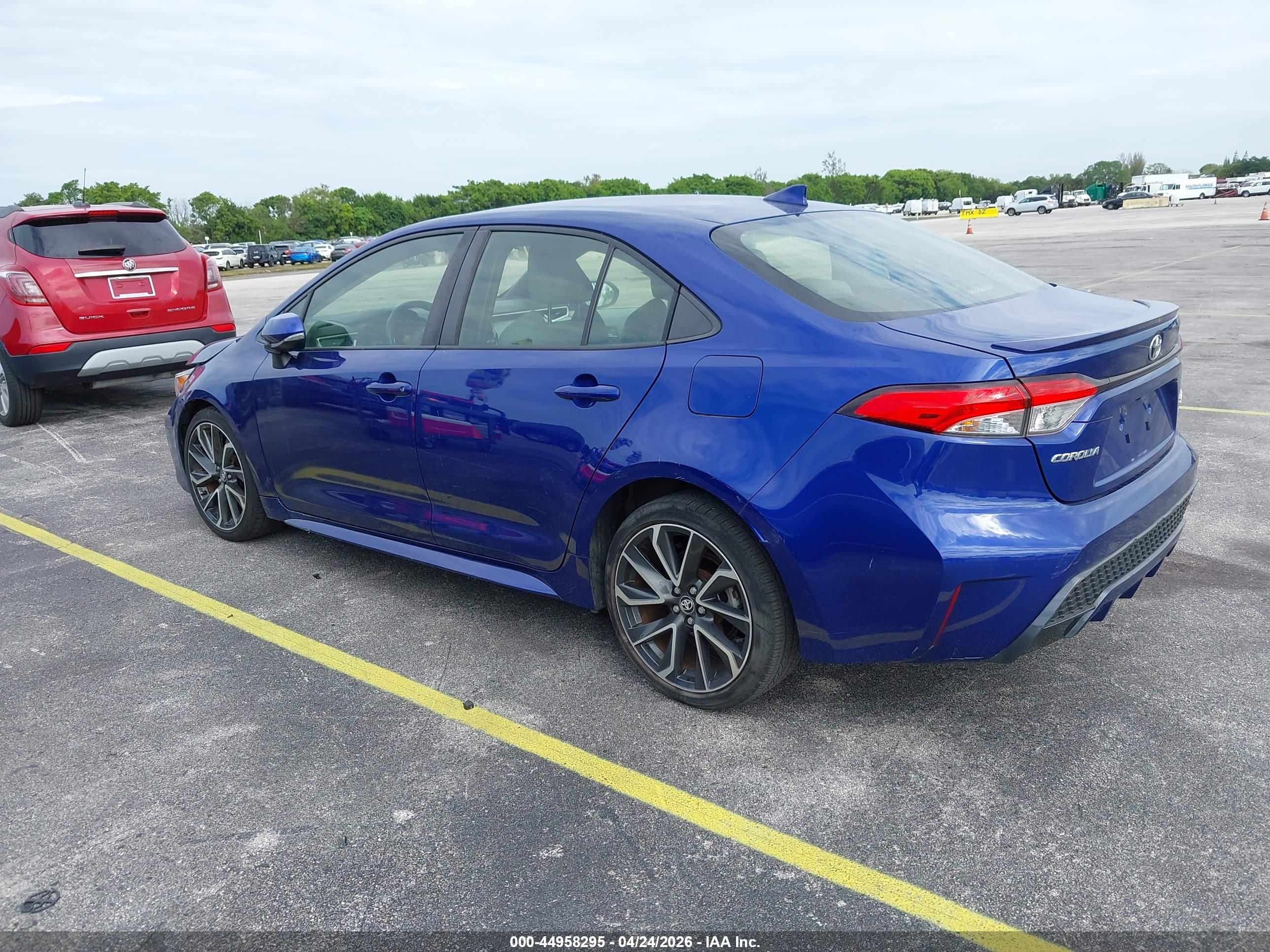 TOYOTA COROLLA image 3