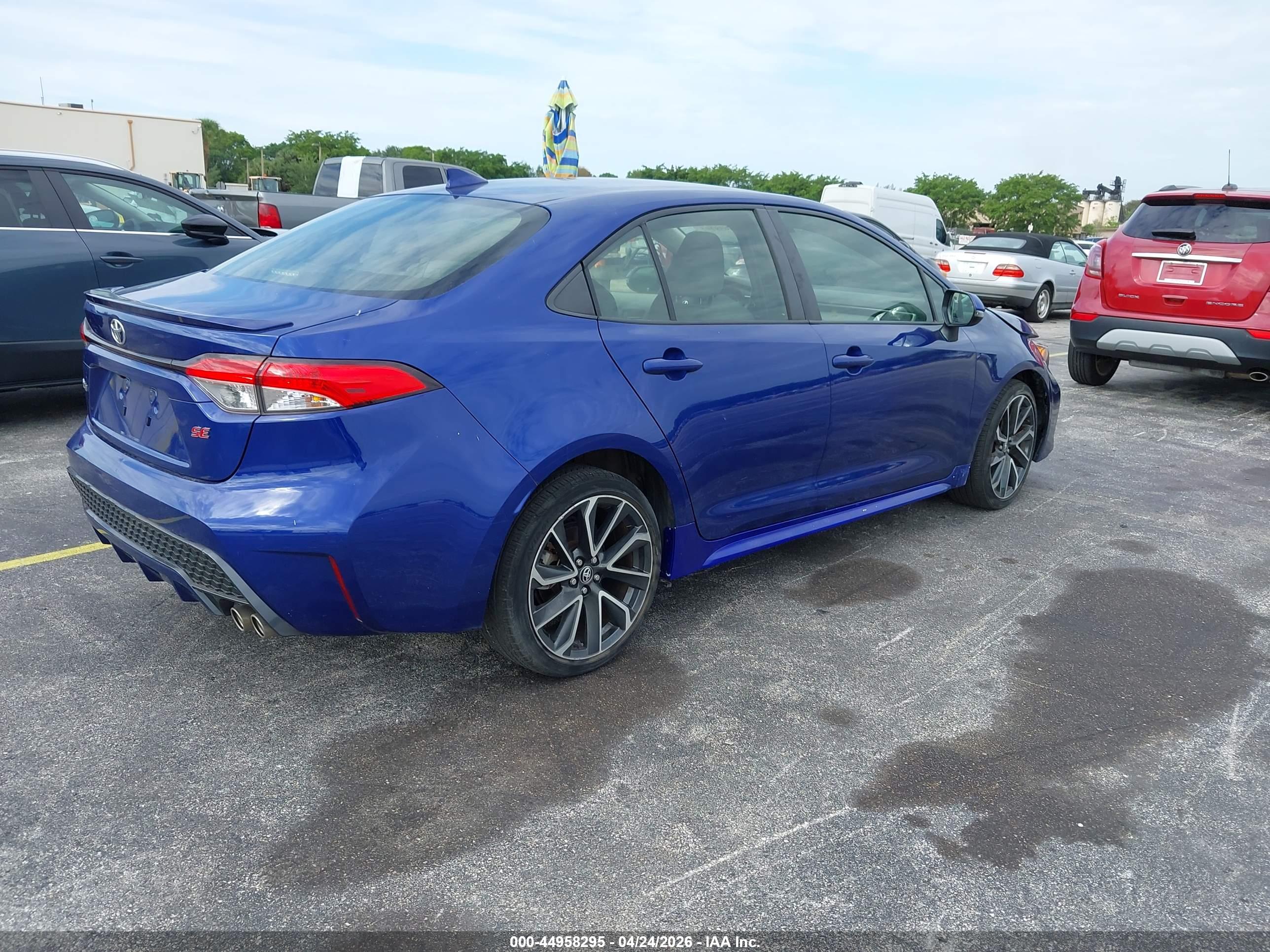 TOYOTA COROLLA image 4
