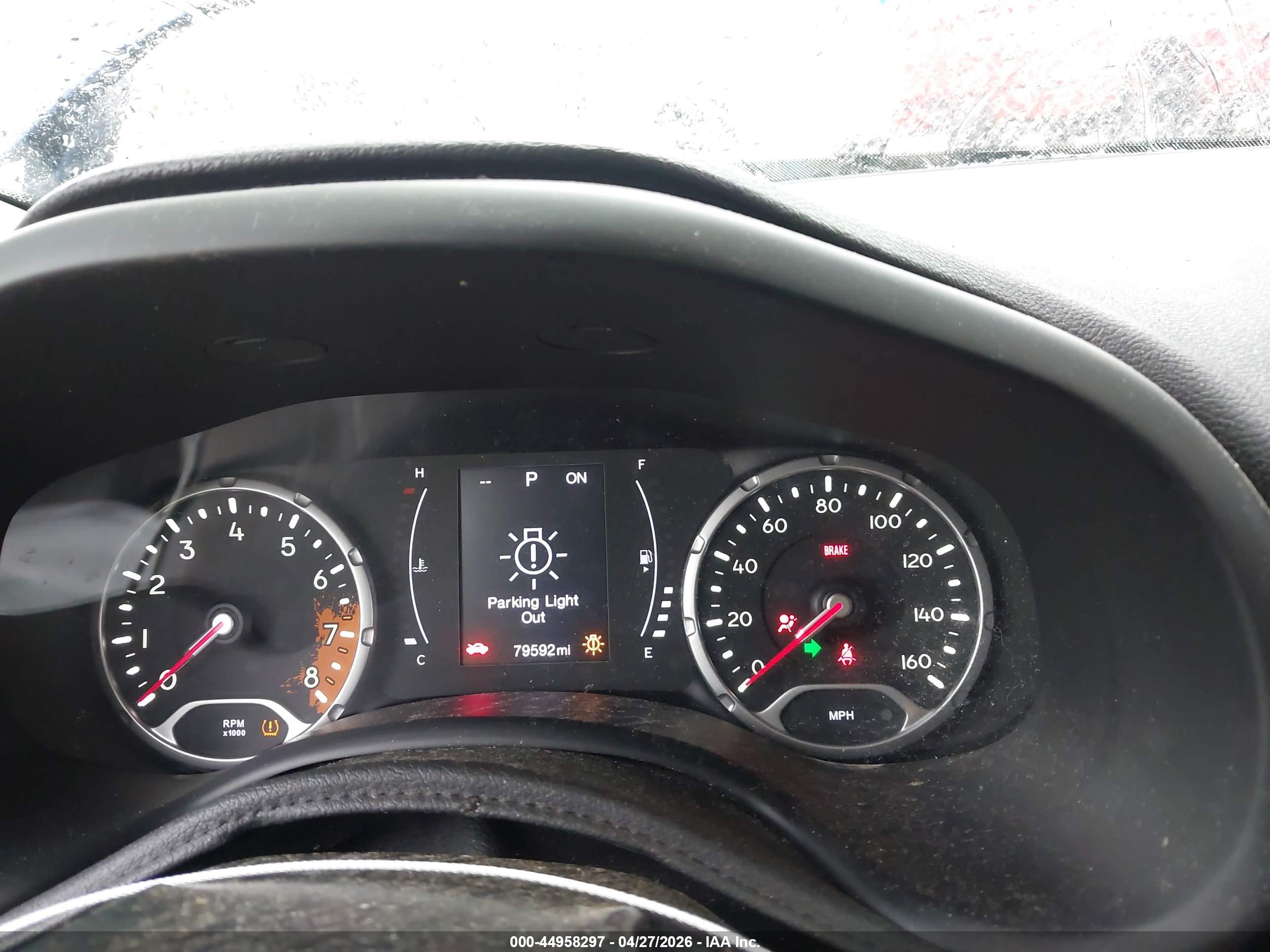 JEEP RENEGADE image 7