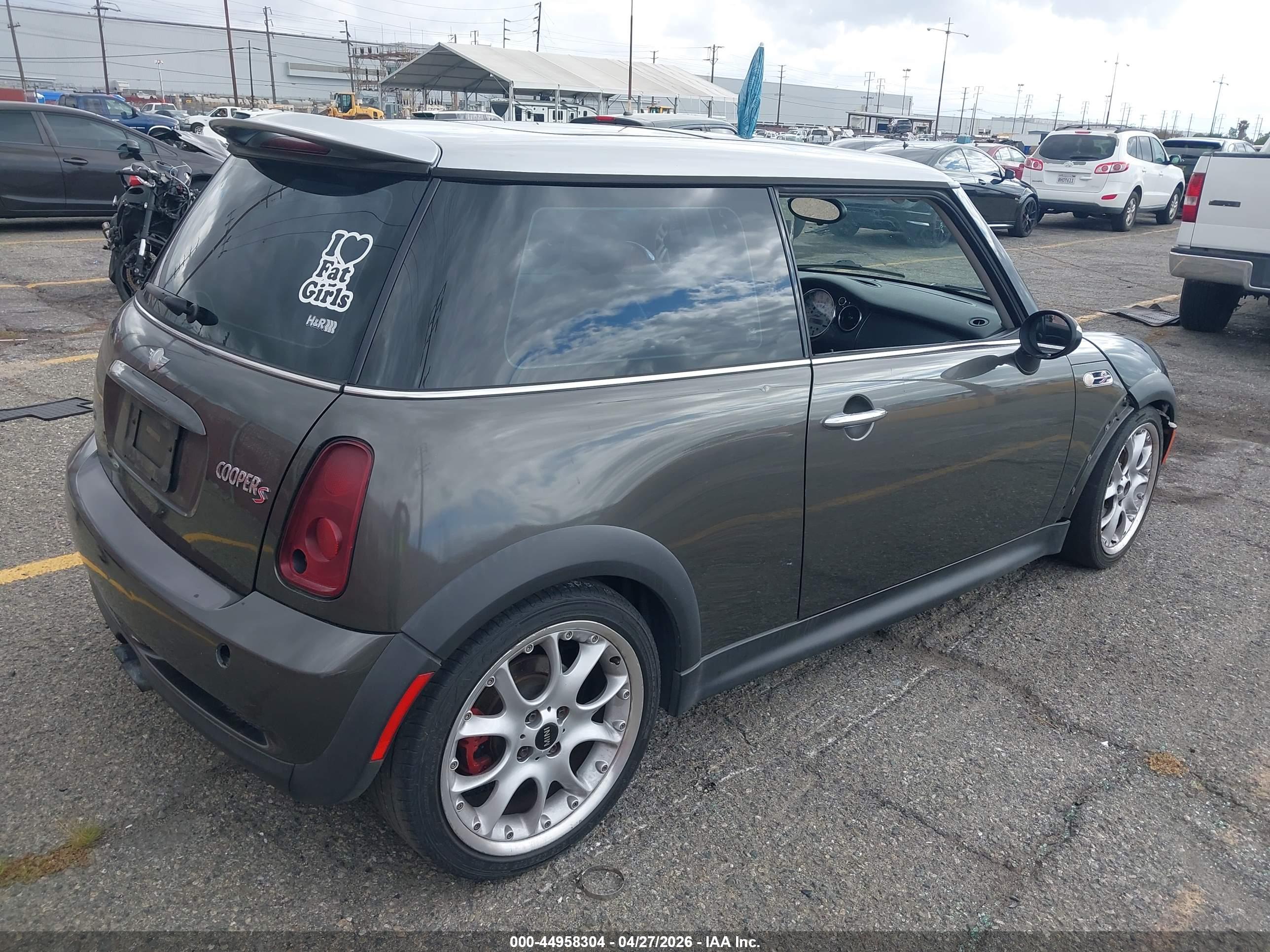 MINI COOPER image 4