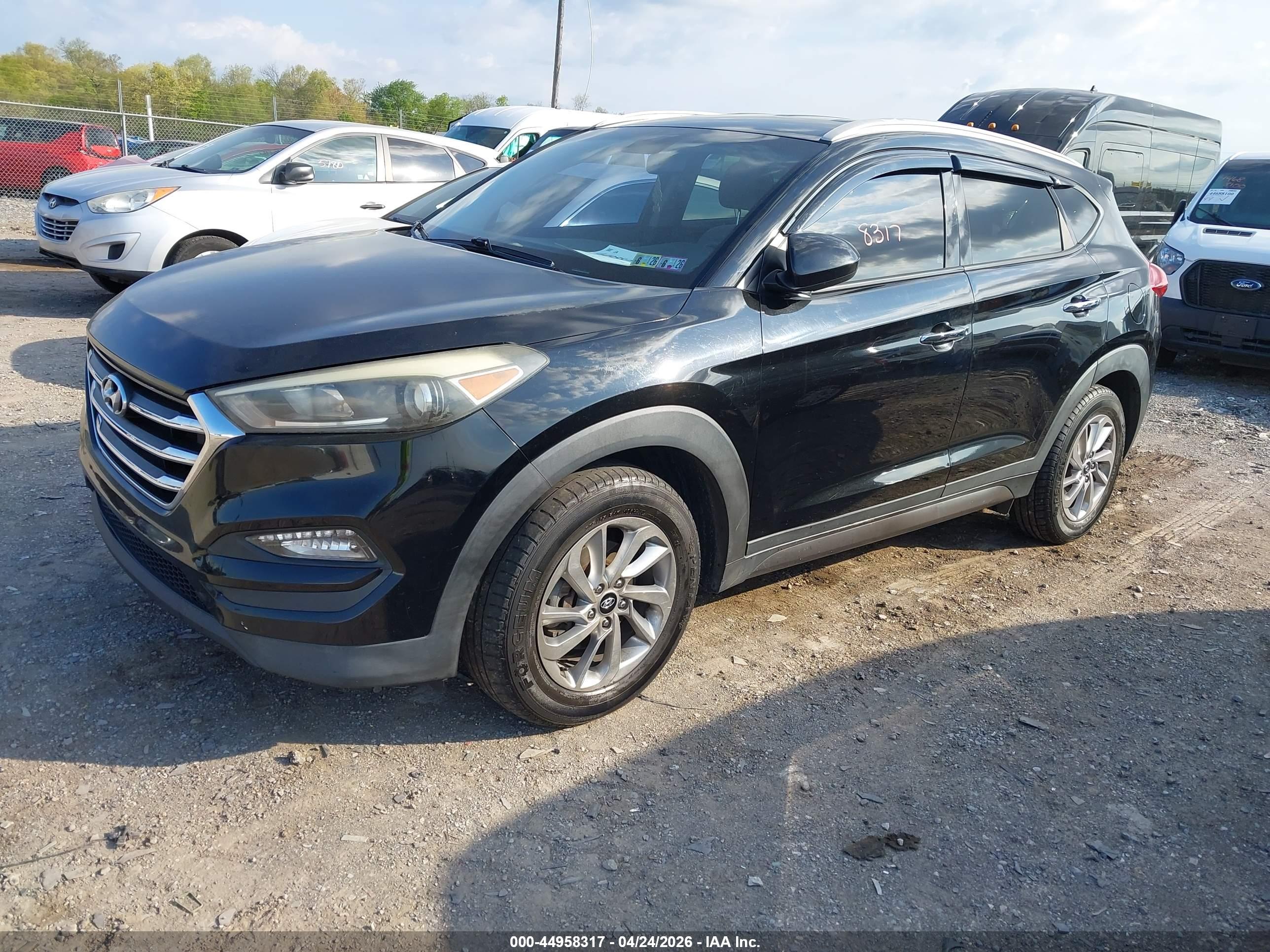 HYUNDAI TUCSON image 2