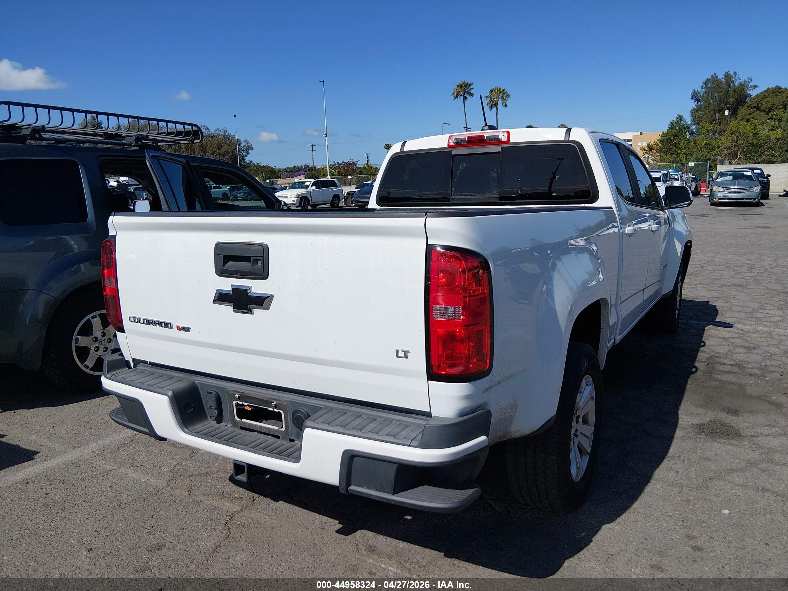 CHEVROLET COLORADO image 4