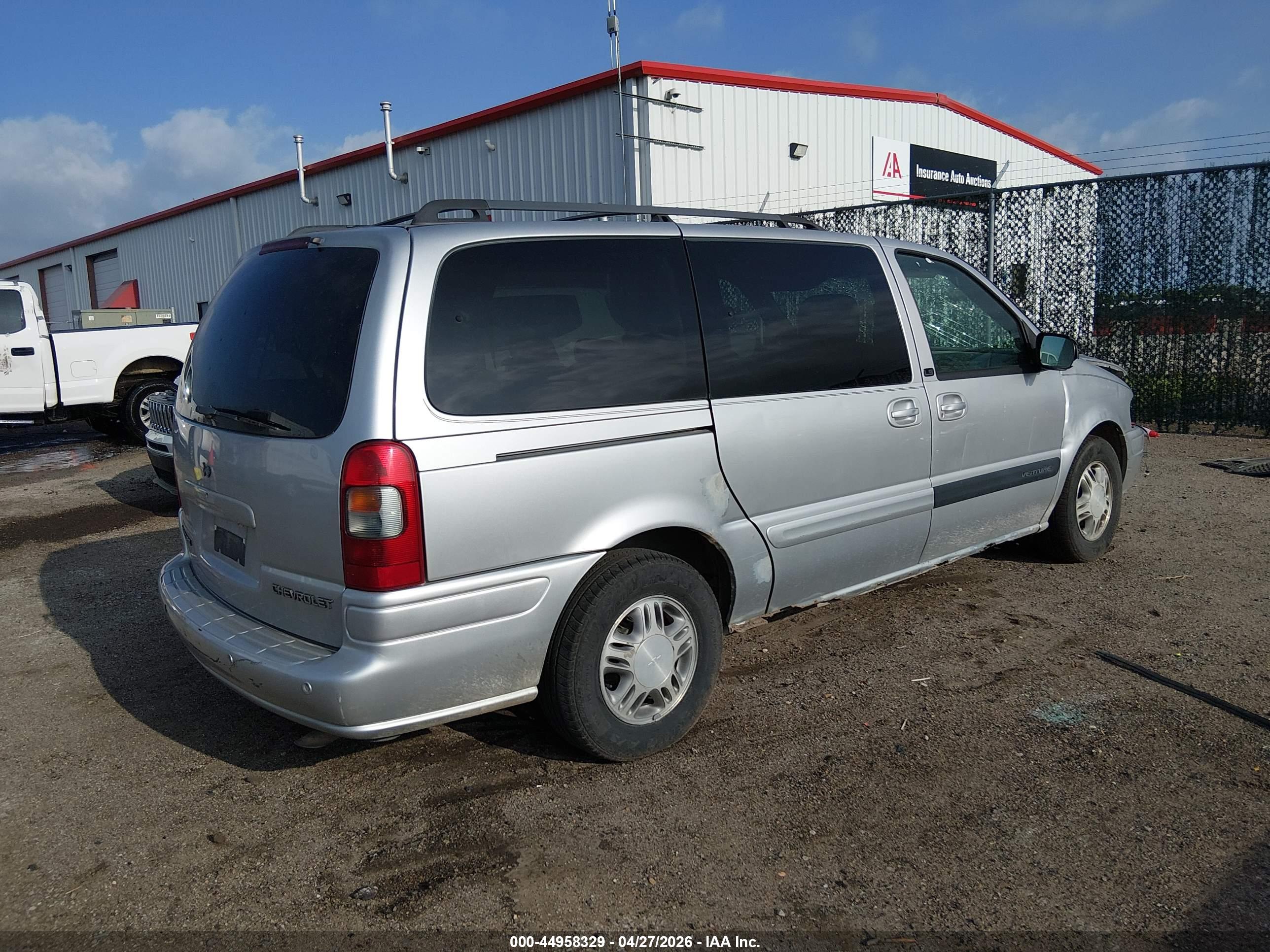 CHEVROLET VENTURE image 4