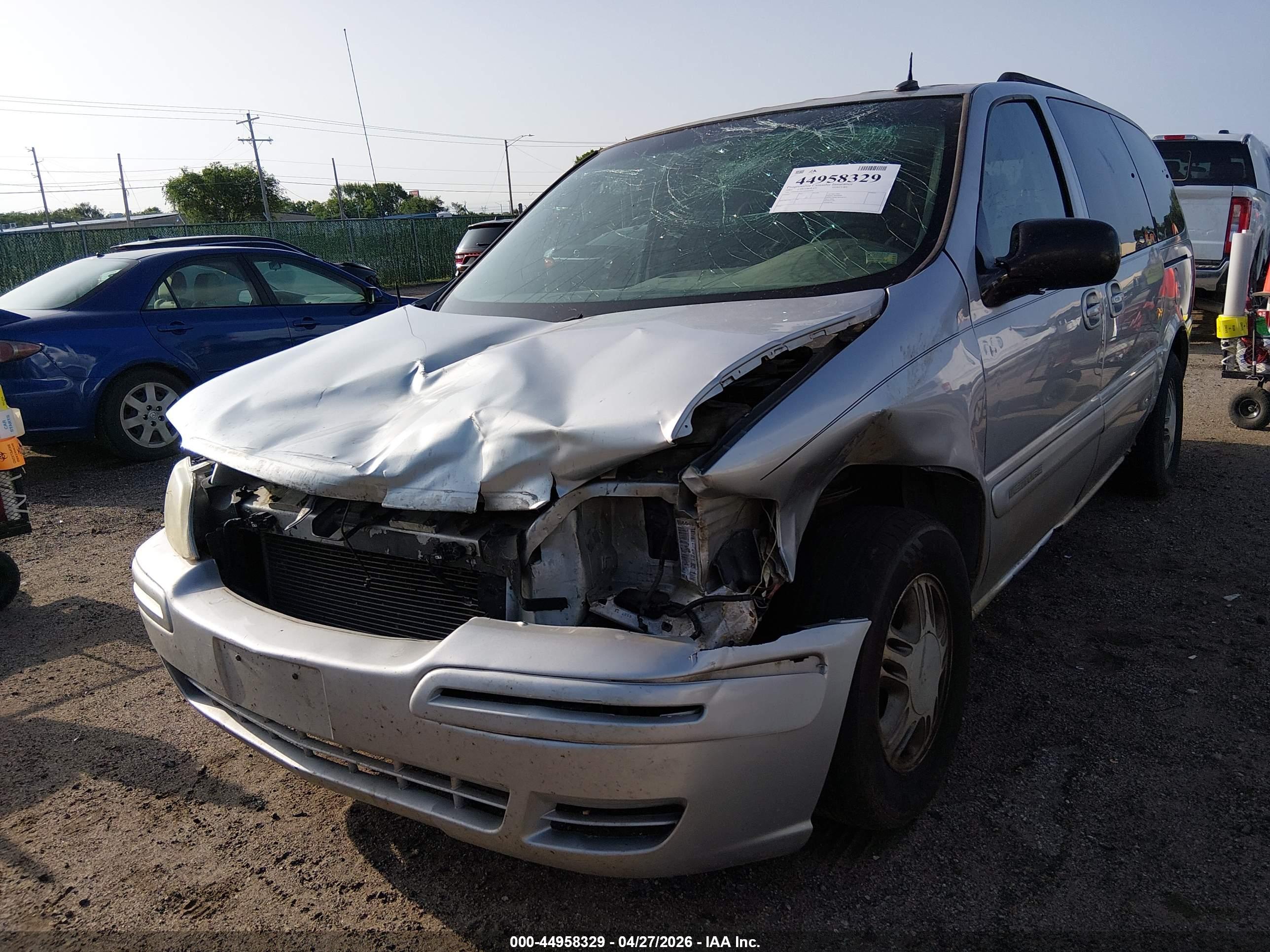 CHEVROLET VENTURE image 6