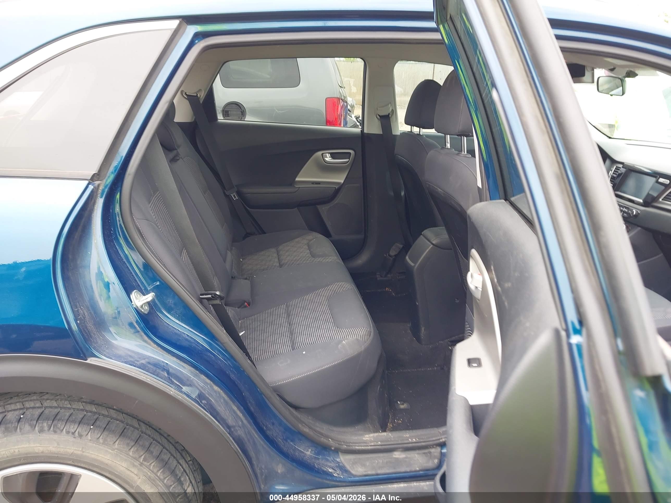 KIA NIRO image 8