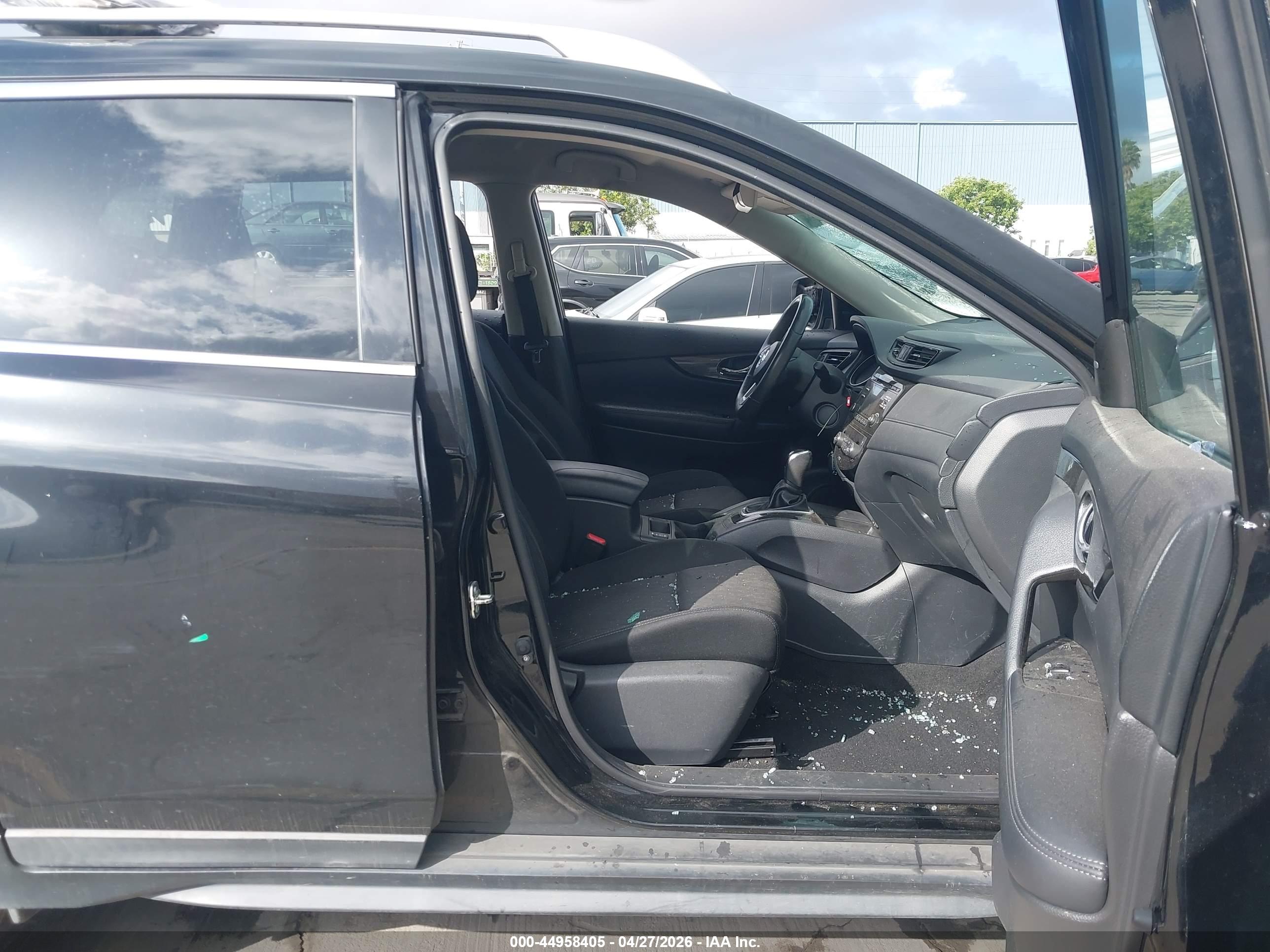 NISSAN ROGUE image 5