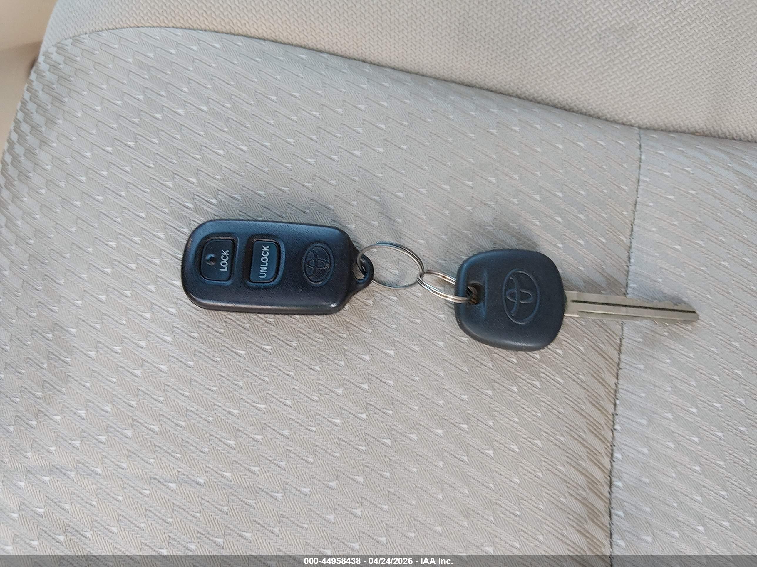 TOYOTA HIGHLANDER image 11