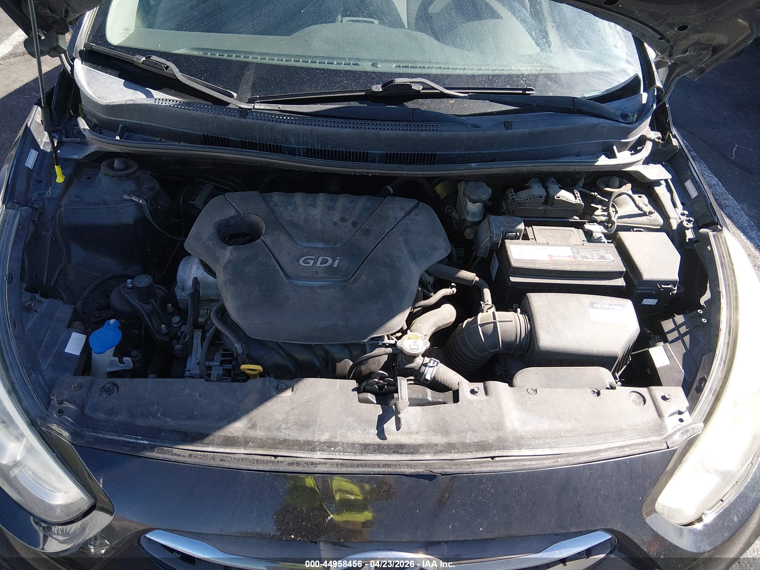 HYUNDAI ACCENT image 10