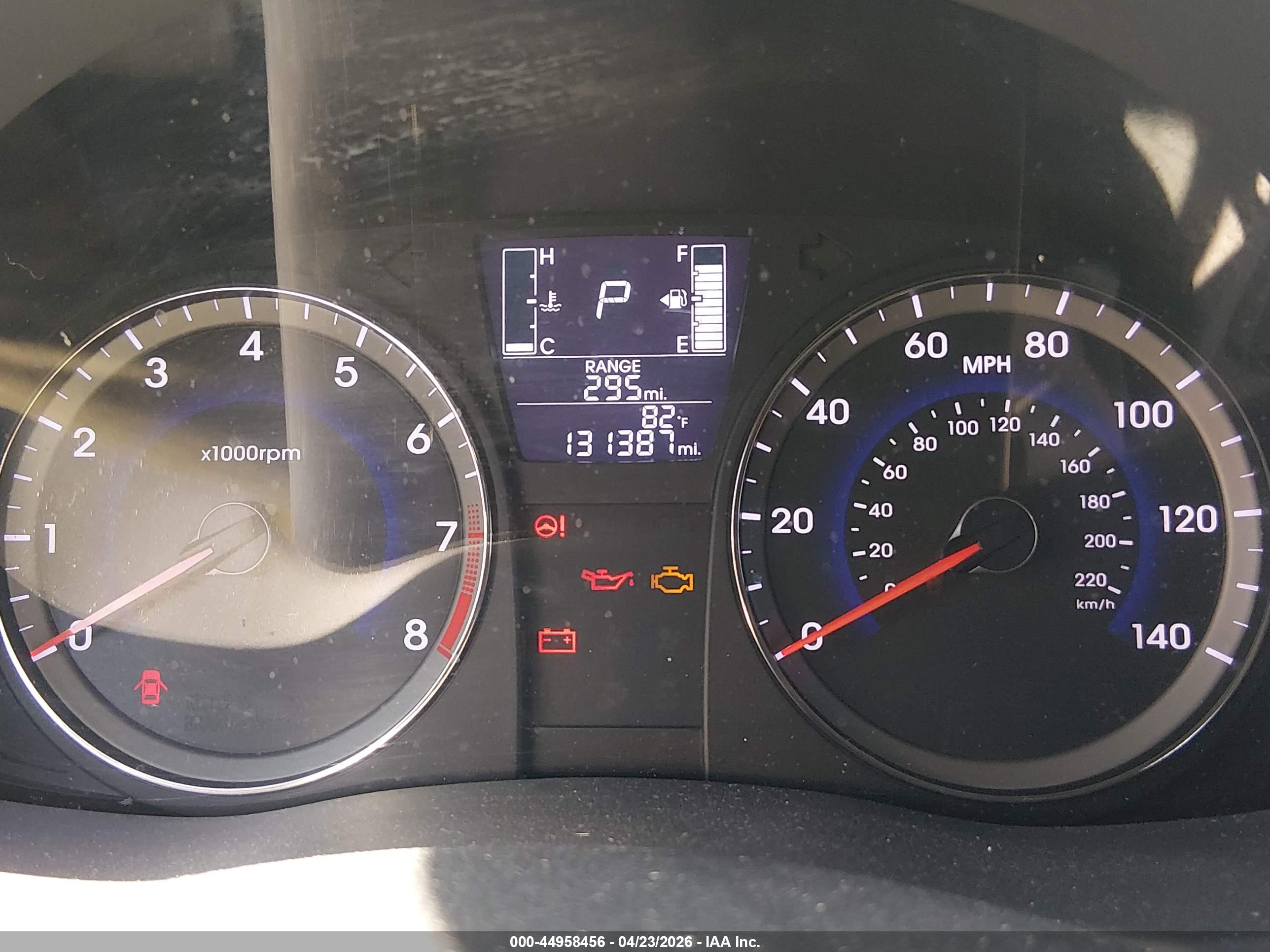 HYUNDAI ACCENT image 7