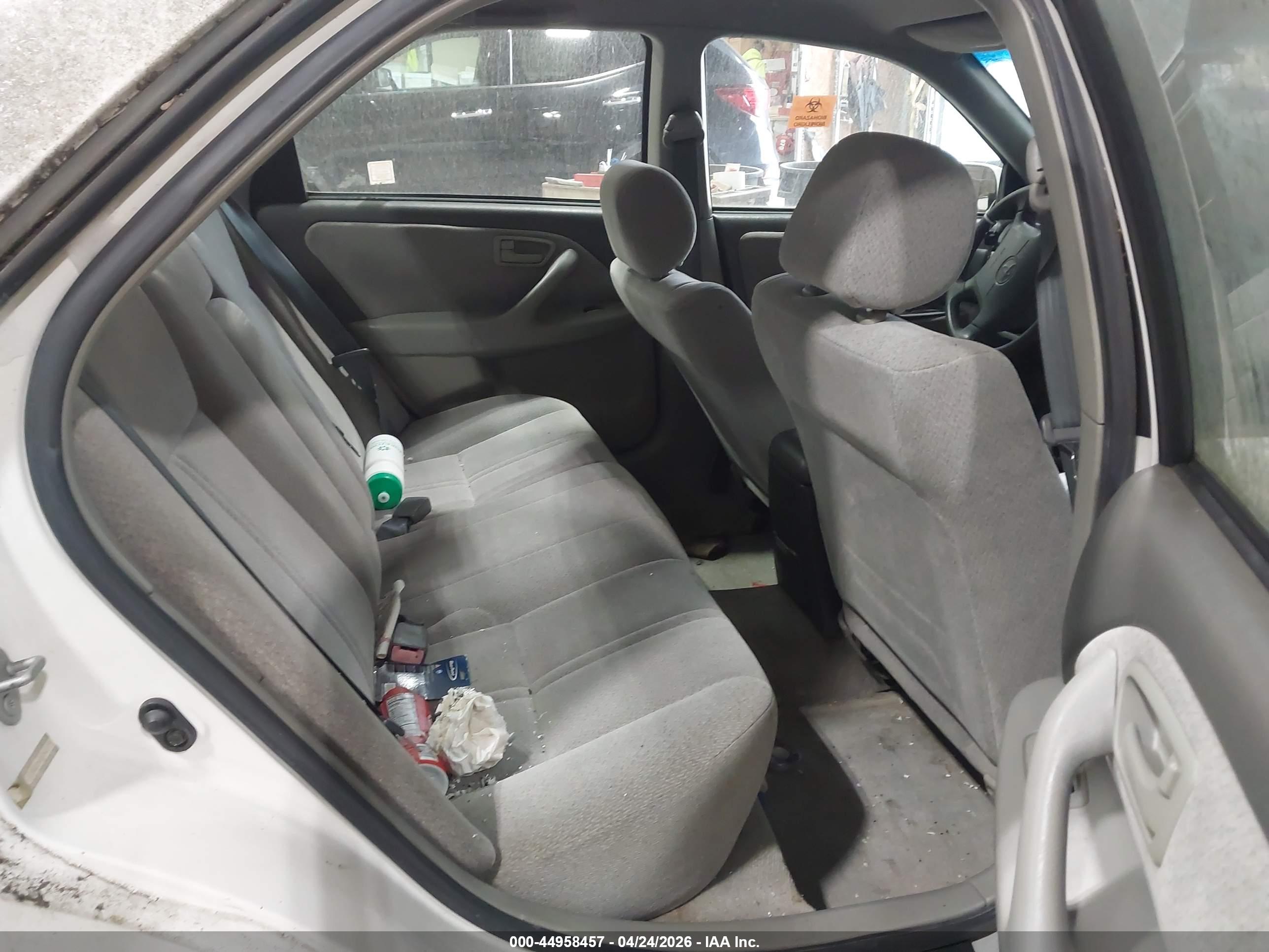 TOYOTA CAMRY image 8