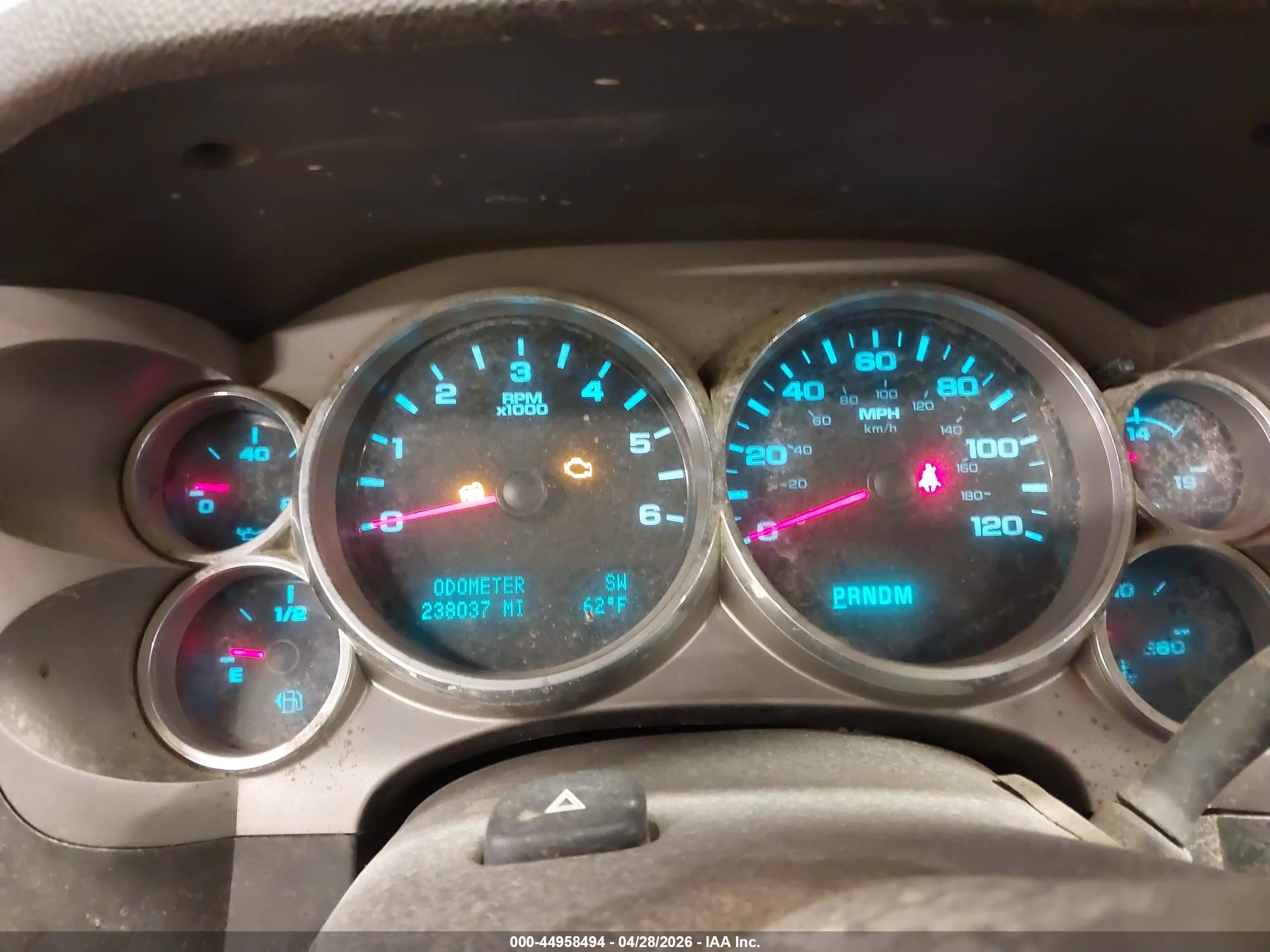 CHEVROLET SILVERADO image 7