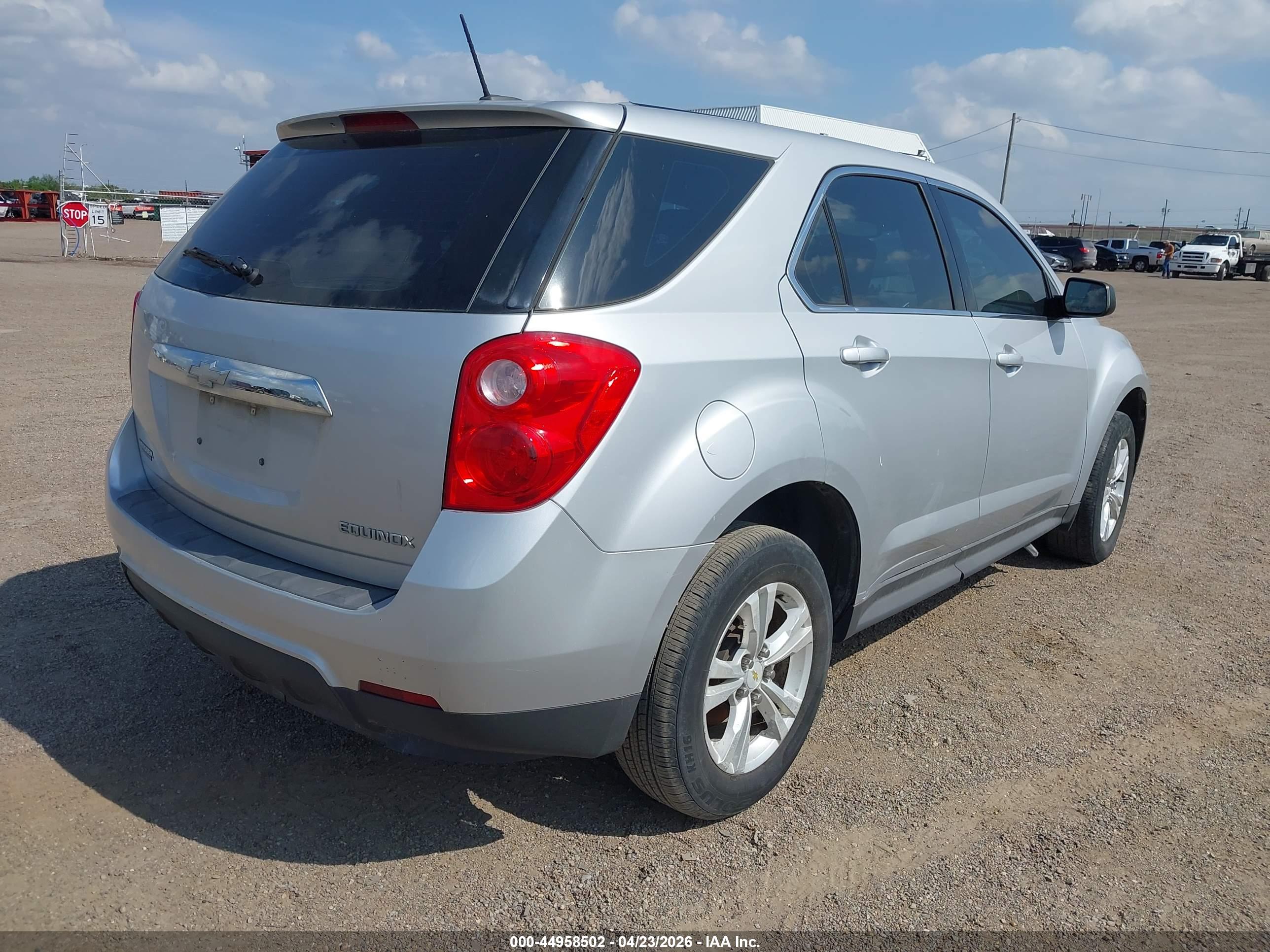 CHEVROLET EQUINOX image 4