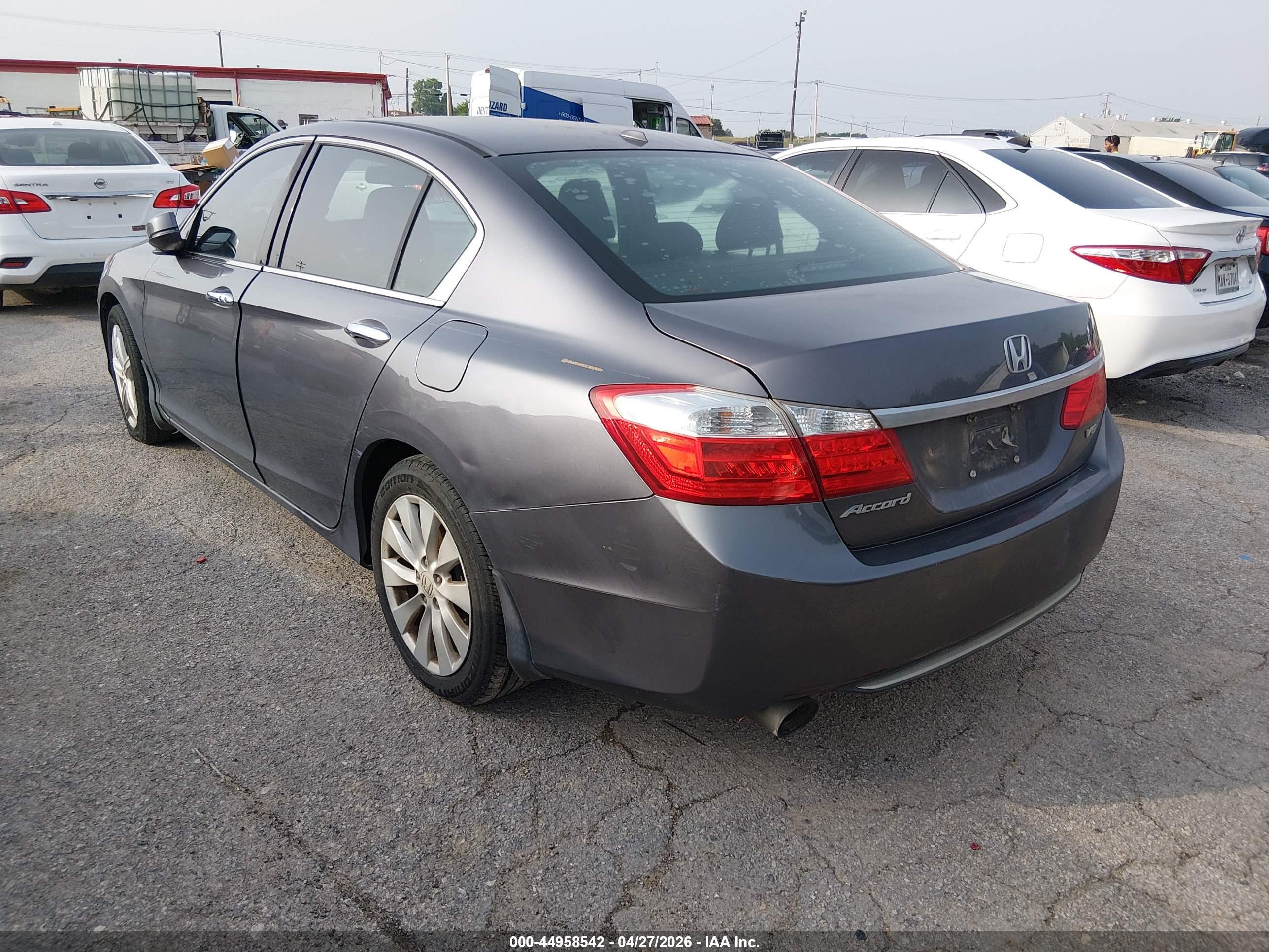 HONDA ACCORD image 3