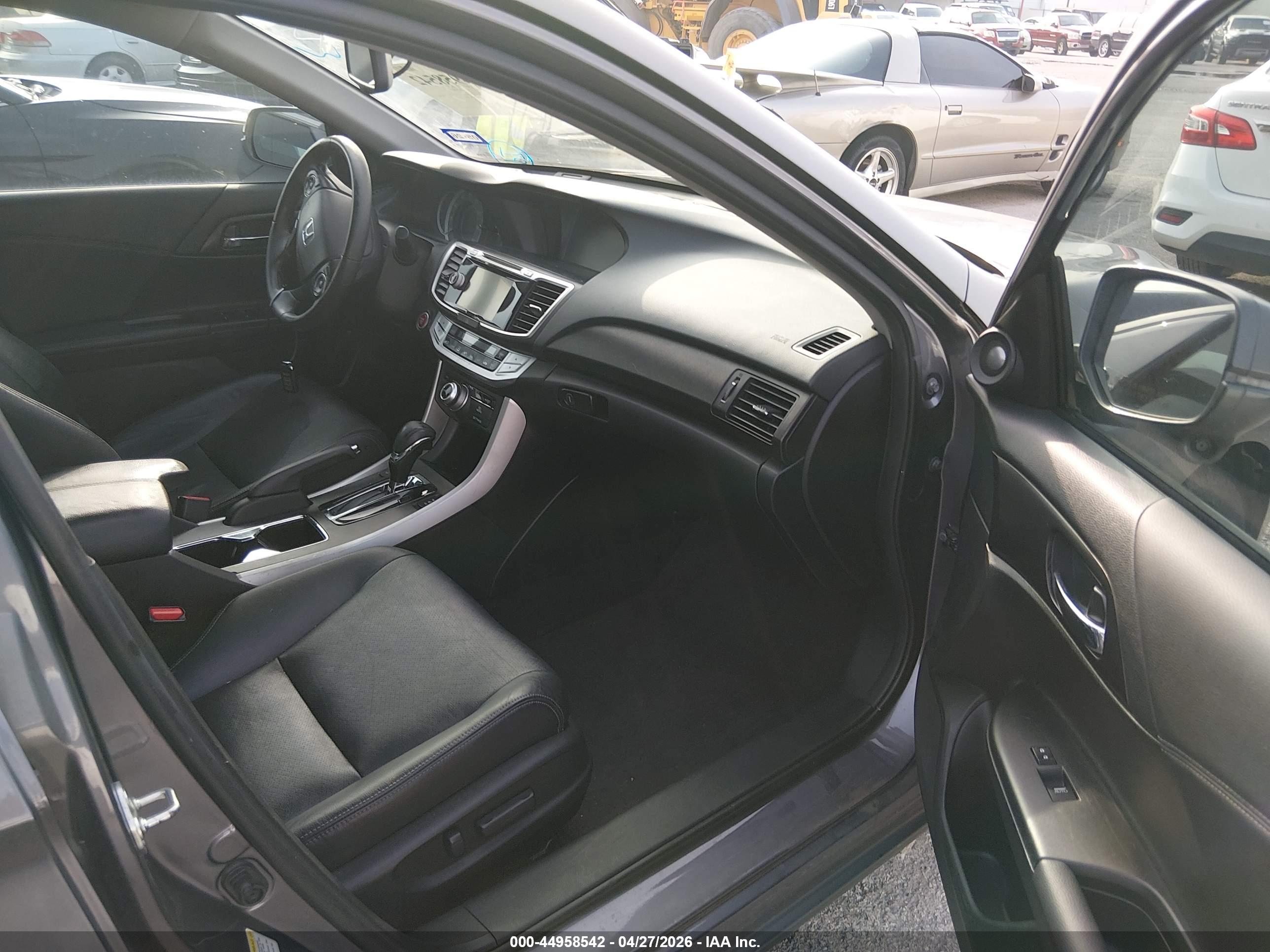 HONDA ACCORD image 5
