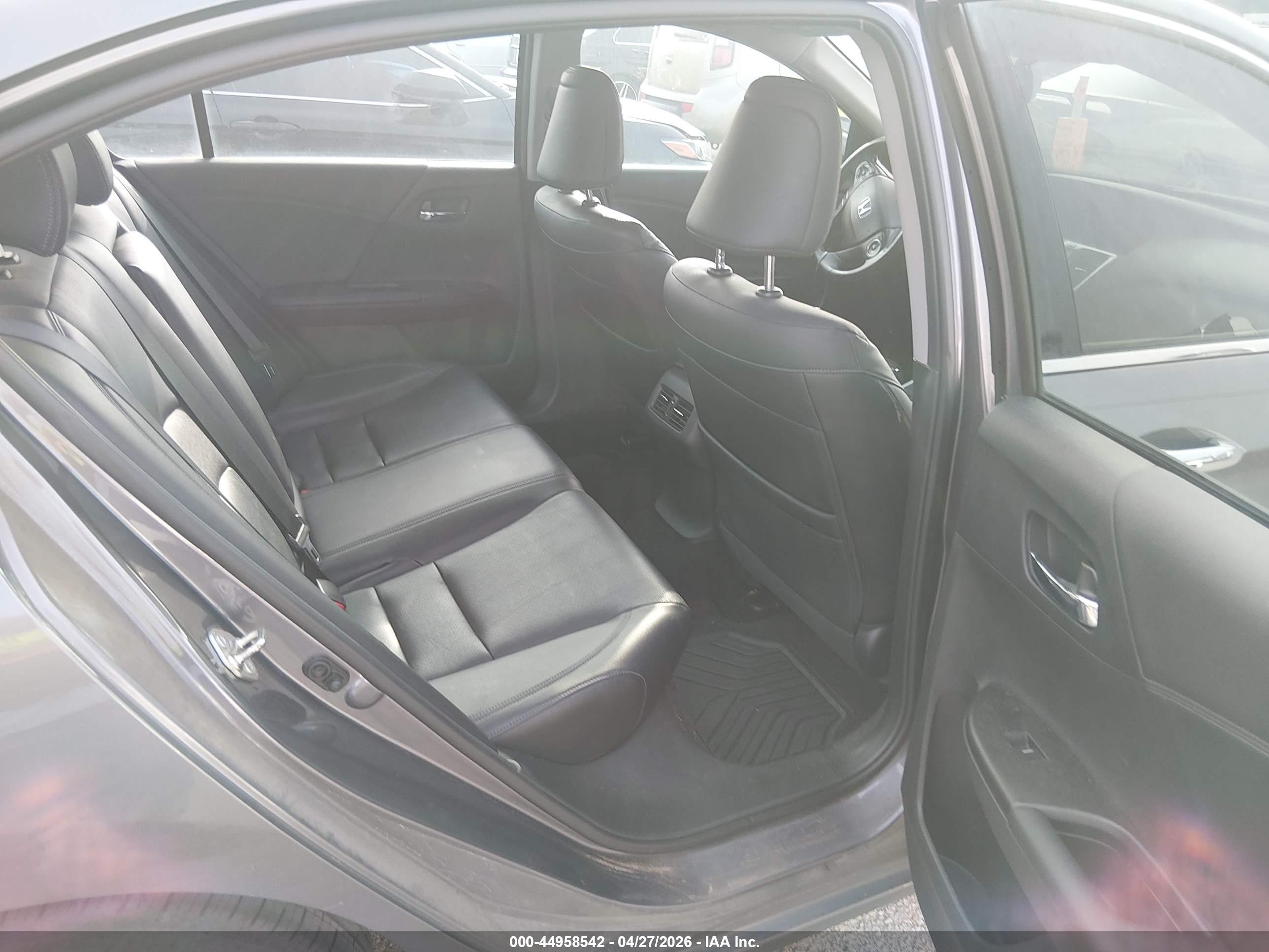 HONDA ACCORD image 8