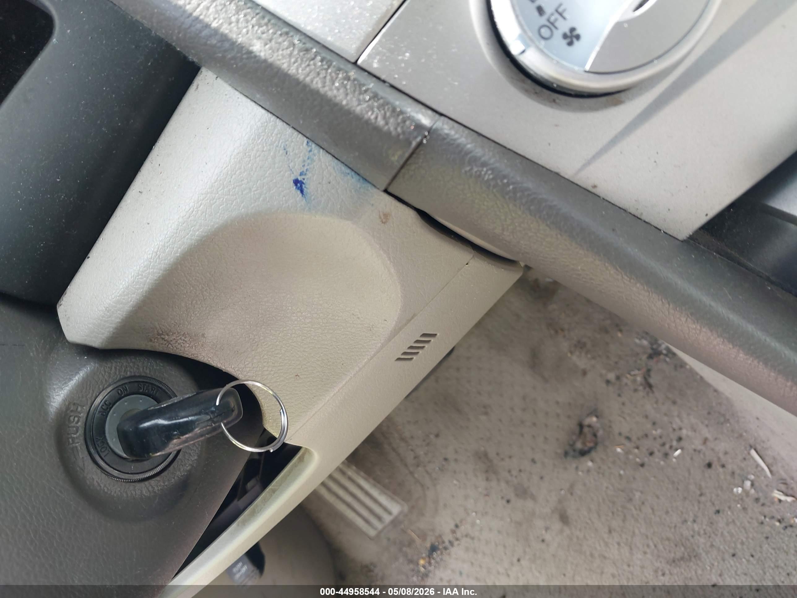 TOYOTA CAMRY image 11