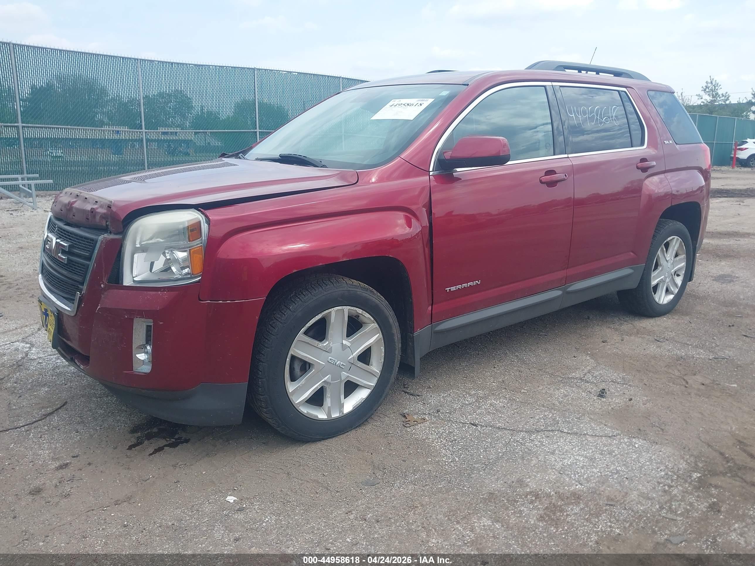 GMC TERRAIN image 2