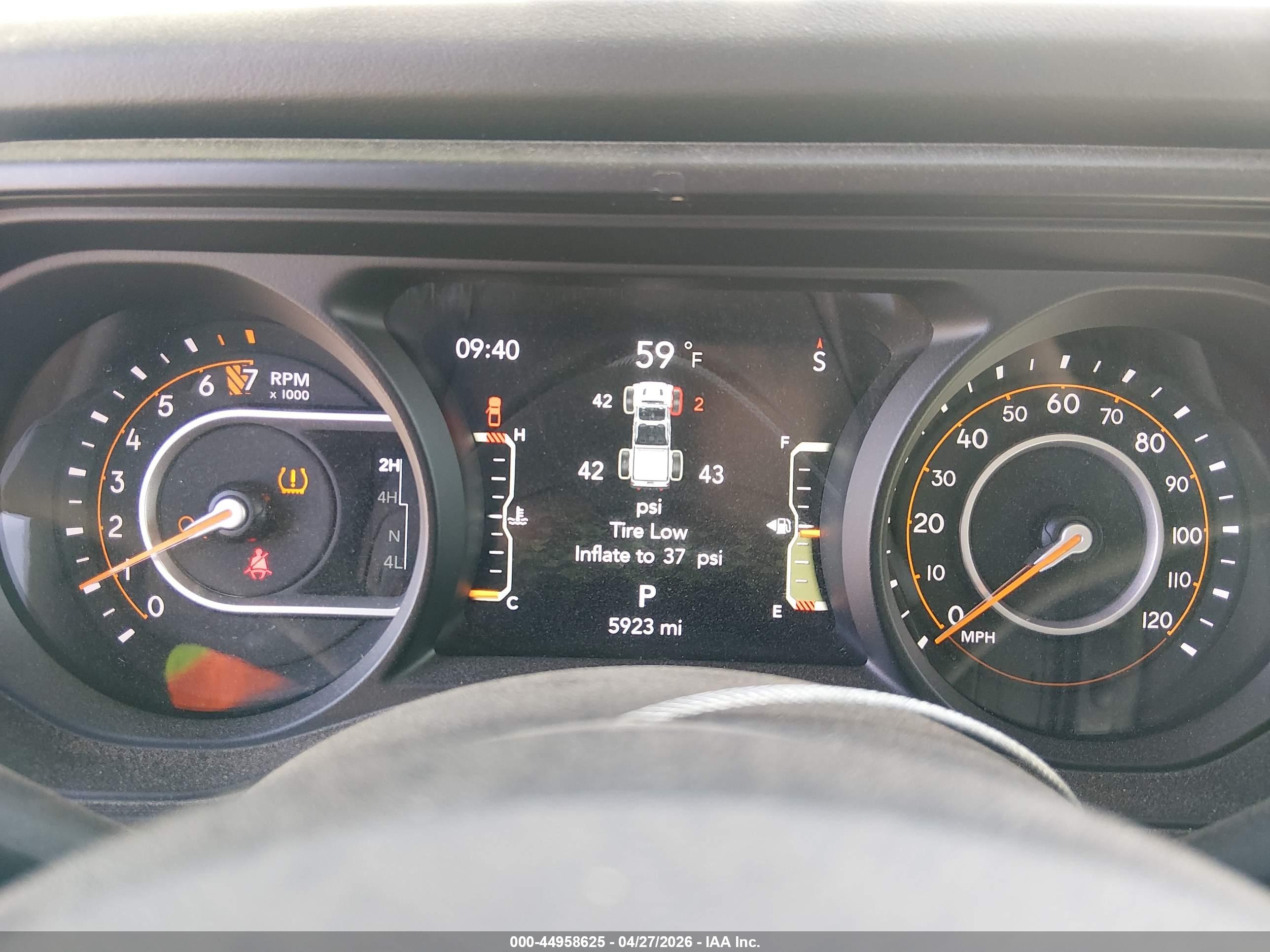 JEEP GLADIATOR image 7