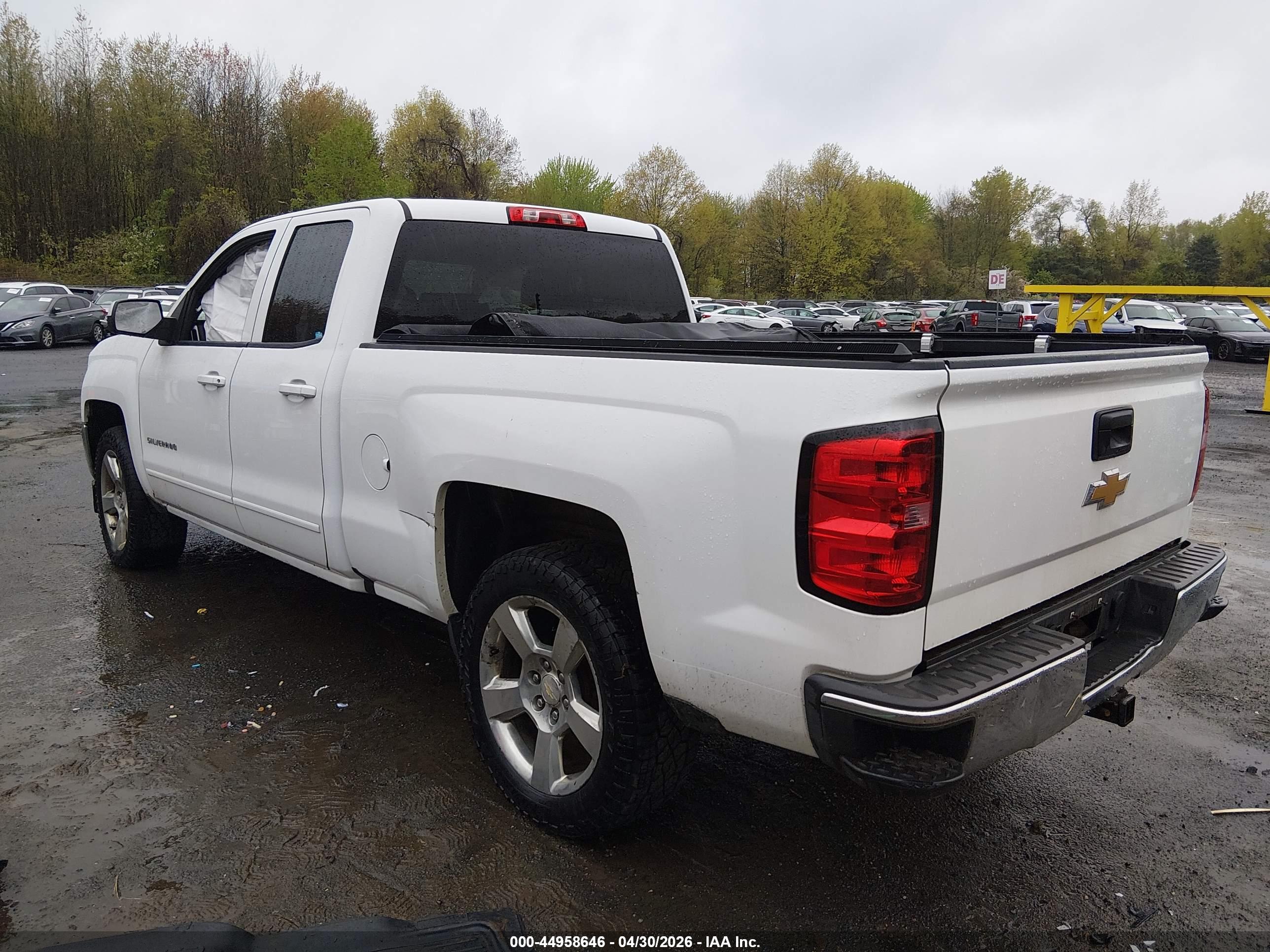 CHEVROLET SILVERADO image 3