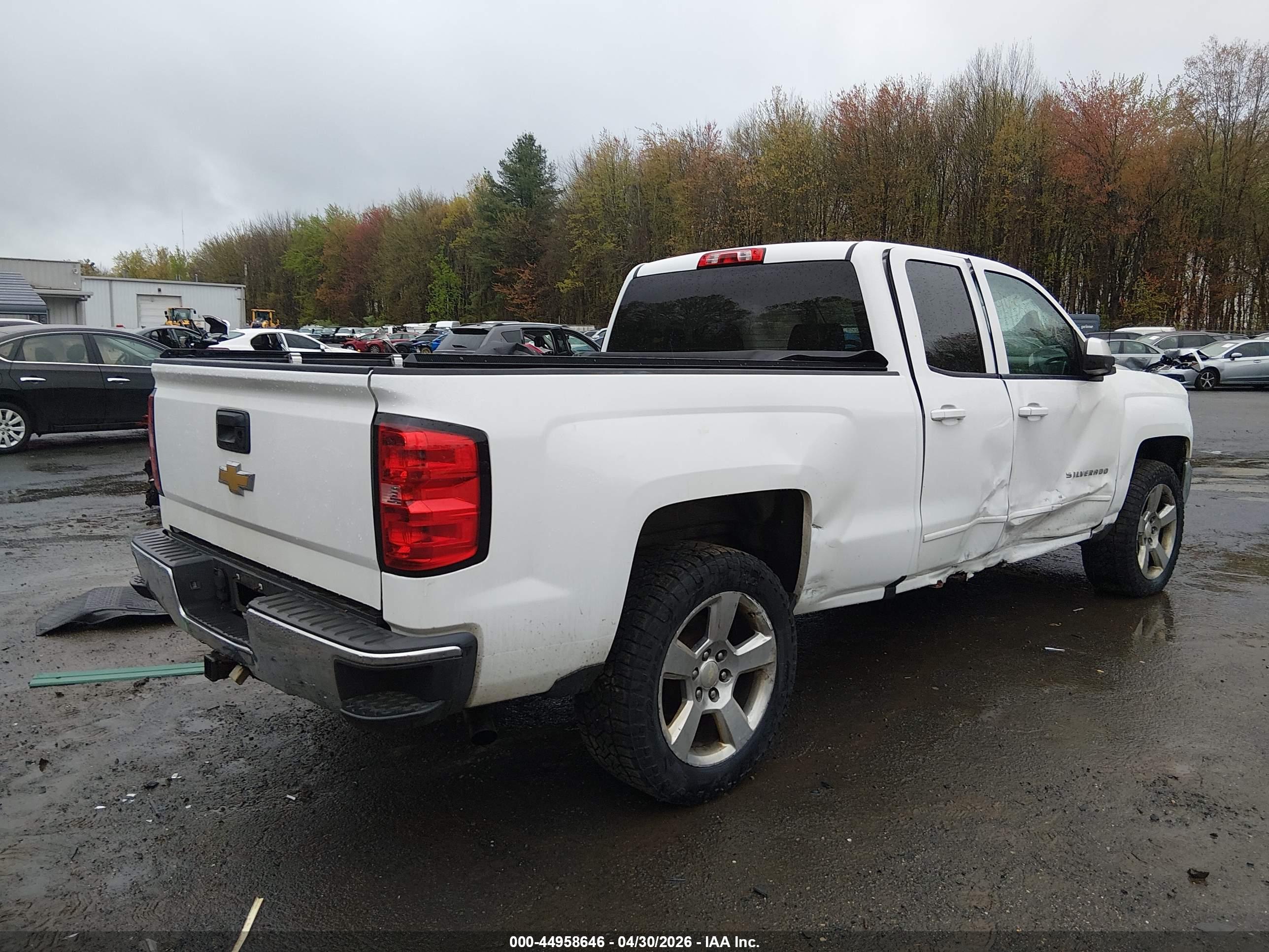 CHEVROLET SILVERADO image 4