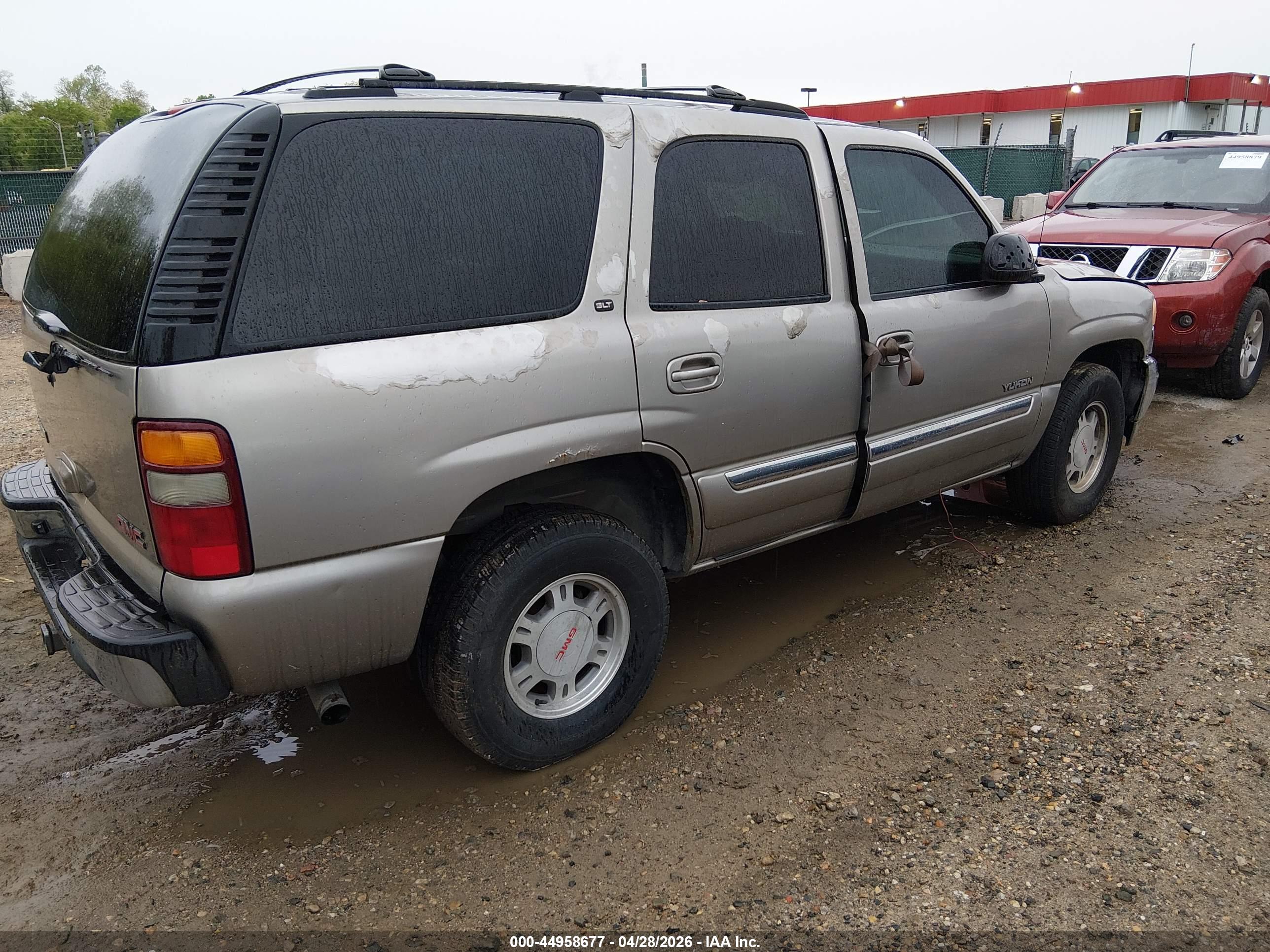 GMC YUKON image 4