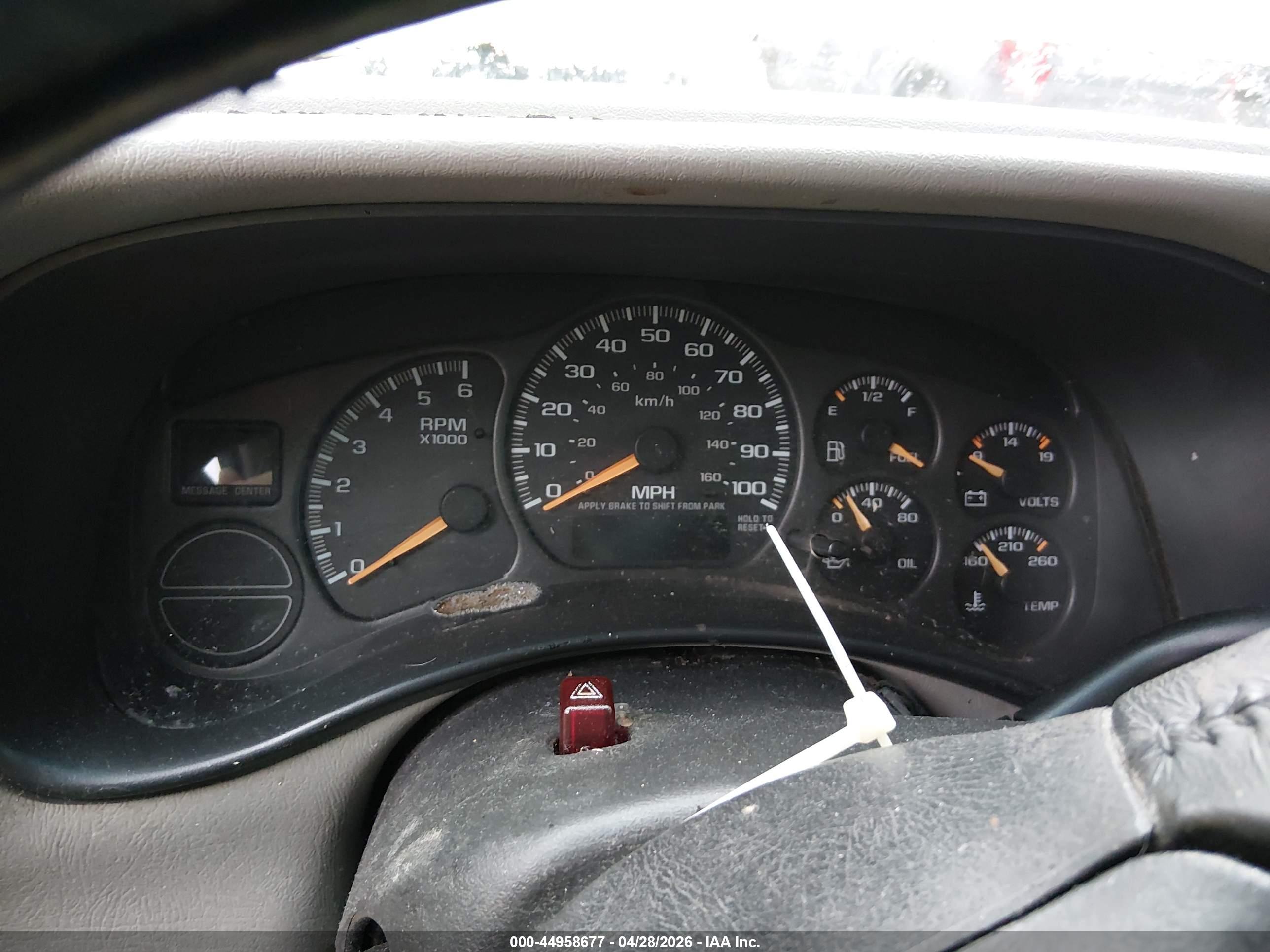 GMC YUKON image 7