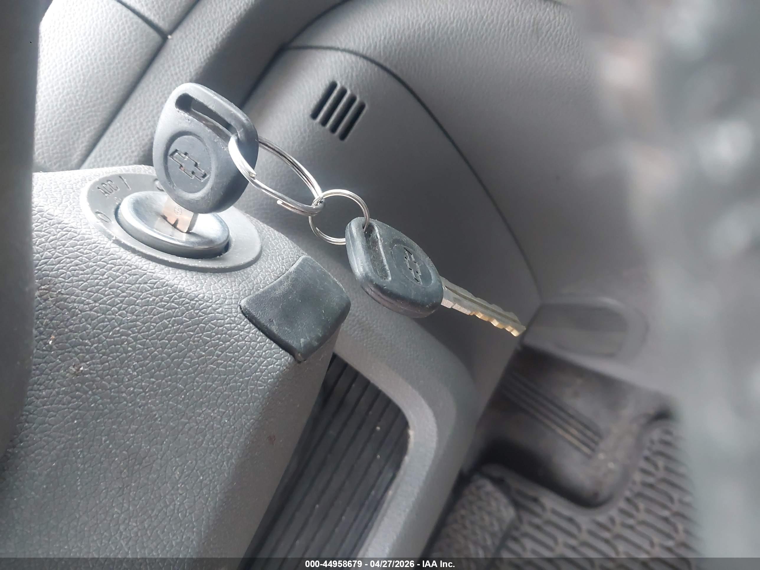 CHEVROLET TRAVERSE image 11