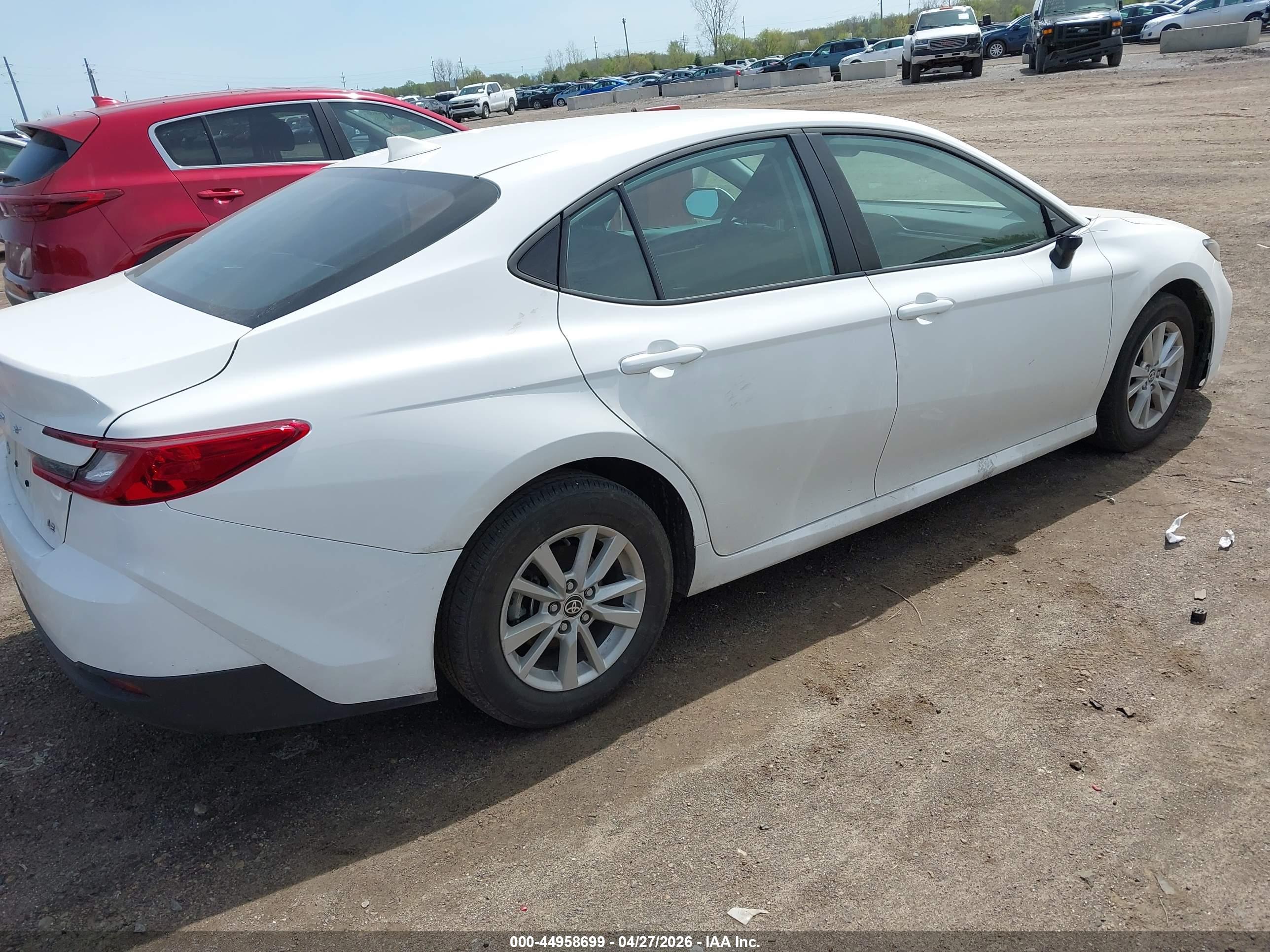 TOYOTA CAMRY image 4