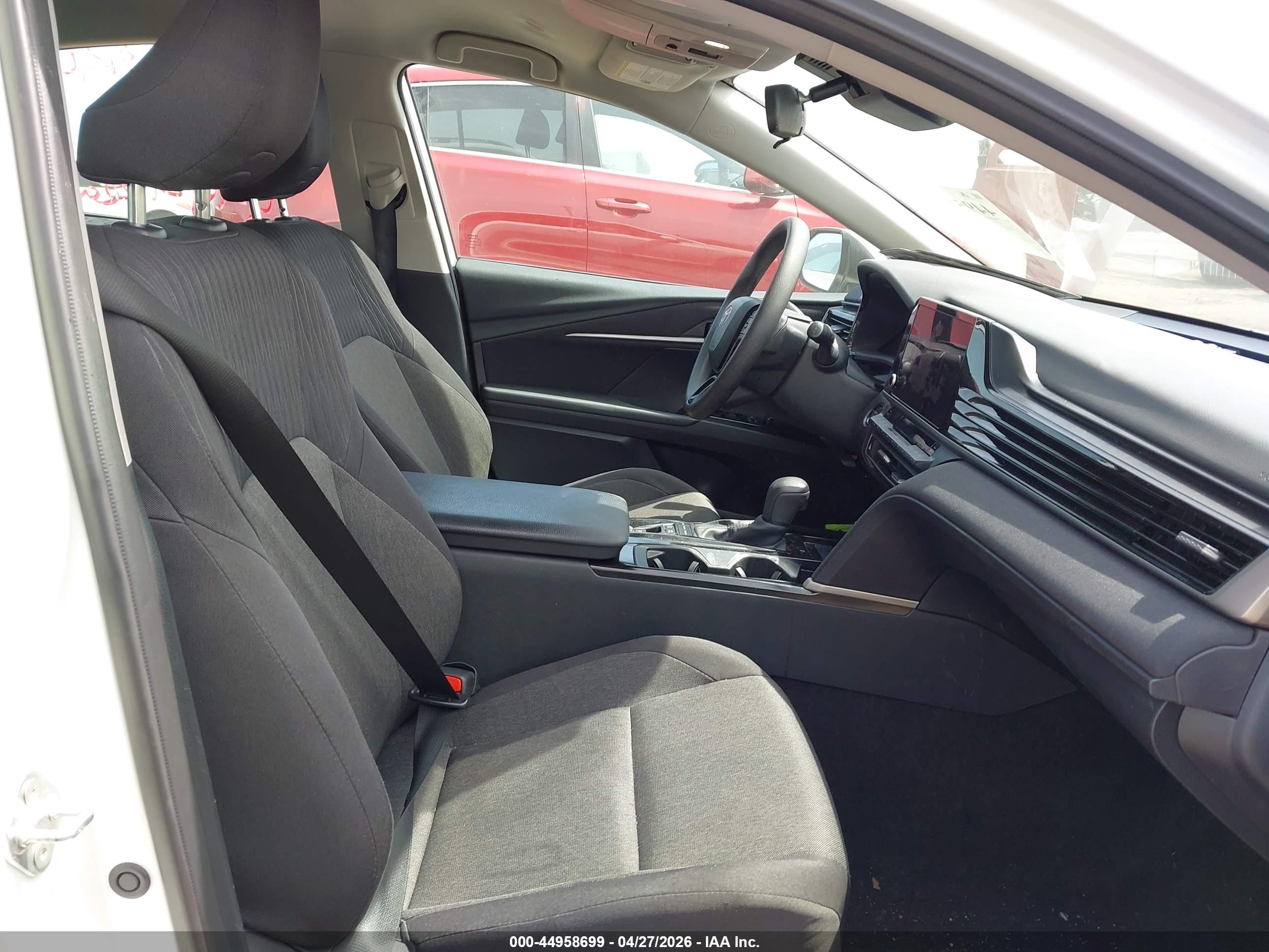 TOYOTA CAMRY image 5