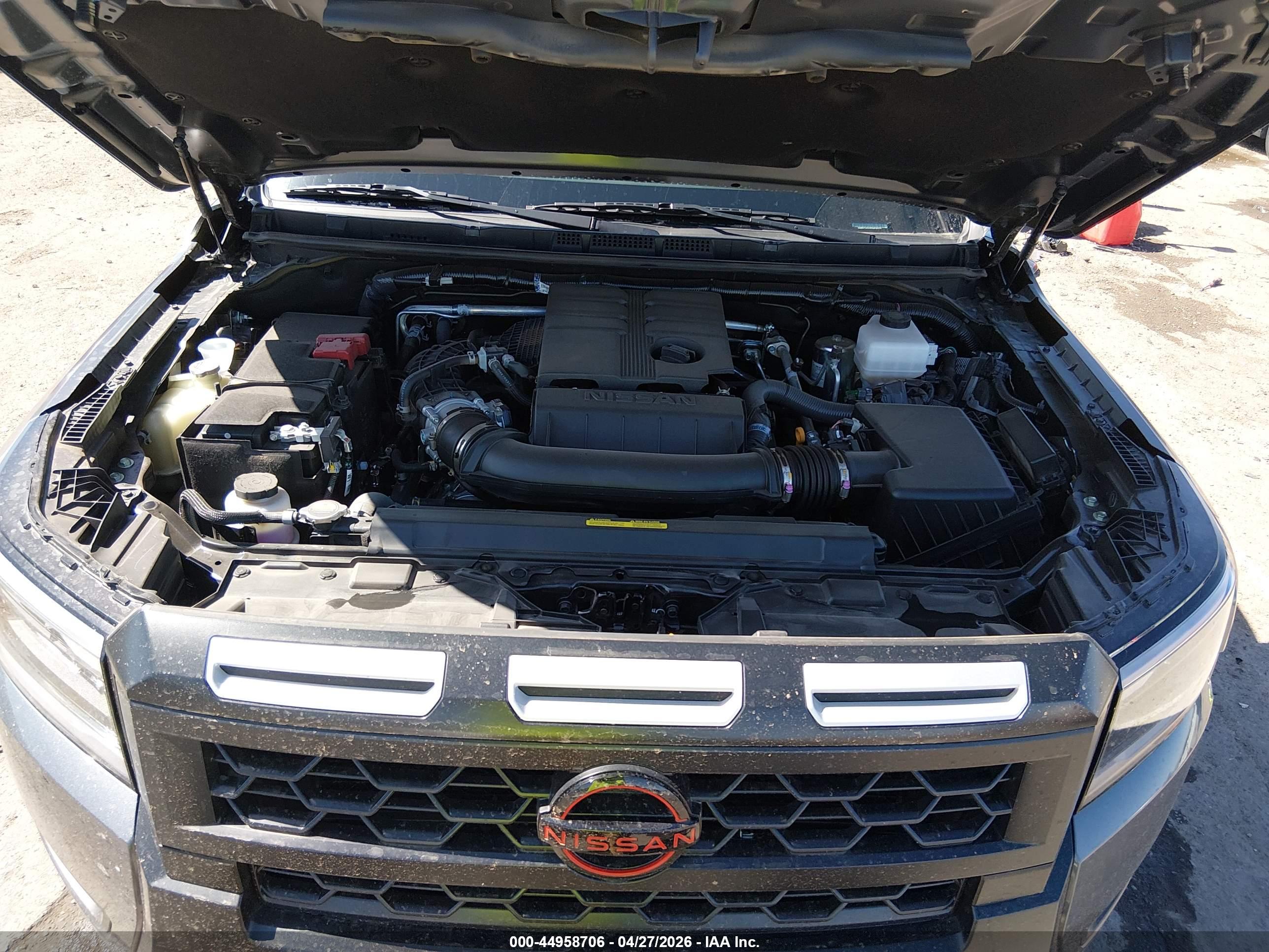 NISSAN FRONTIER image 10