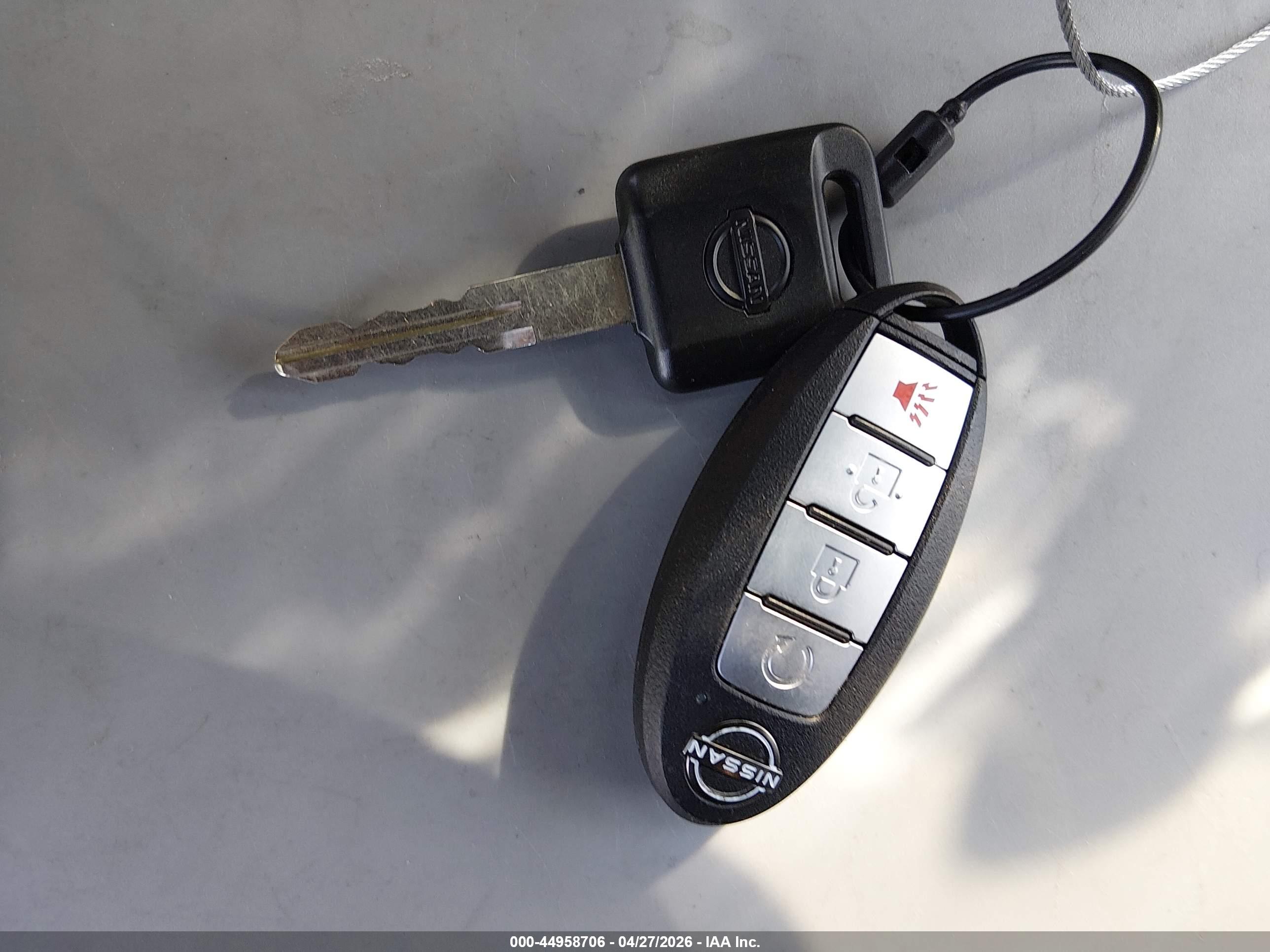 NISSAN FRONTIER image 11