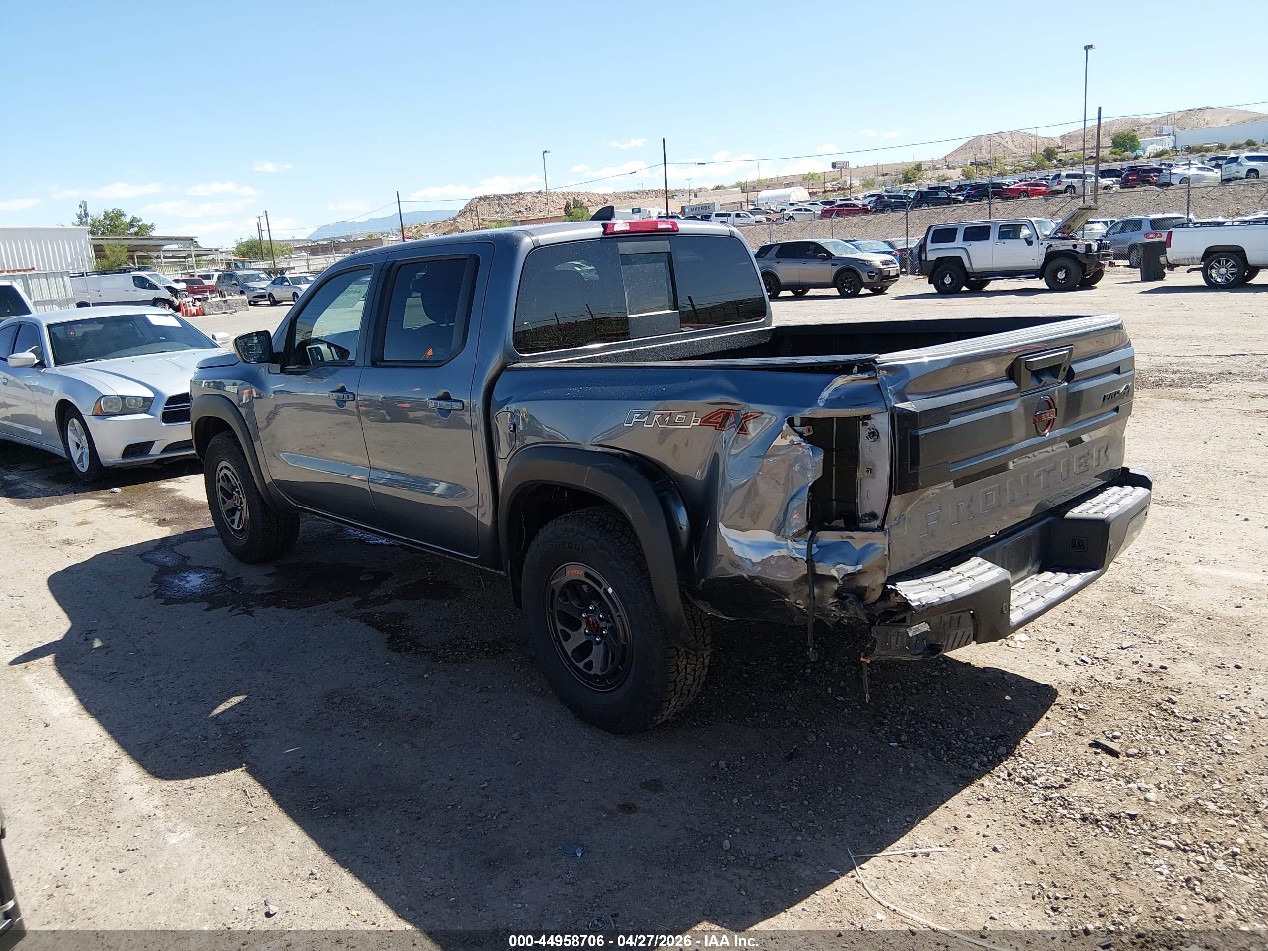 NISSAN FRONTIER image 3