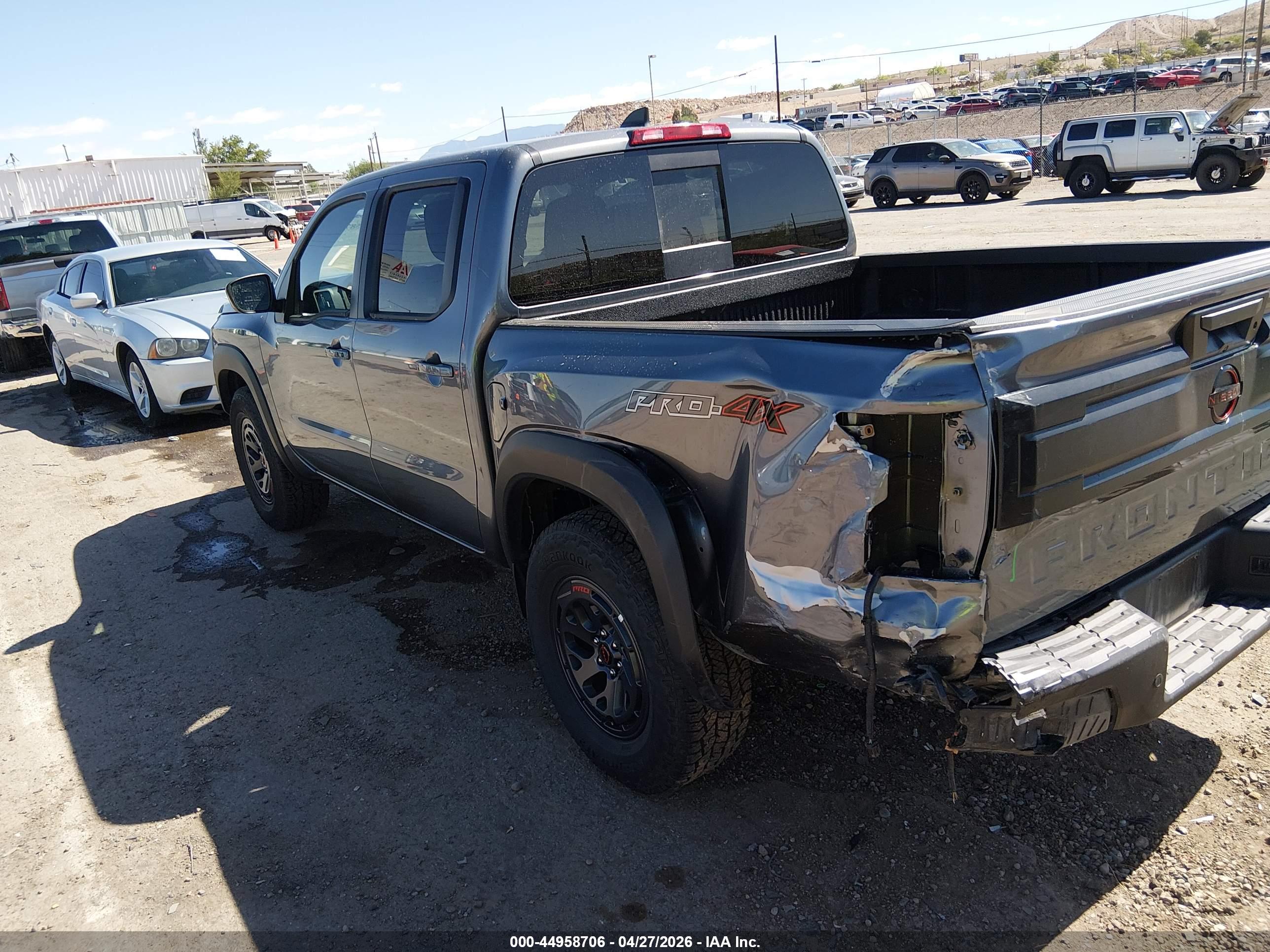 NISSAN FRONTIER image 6