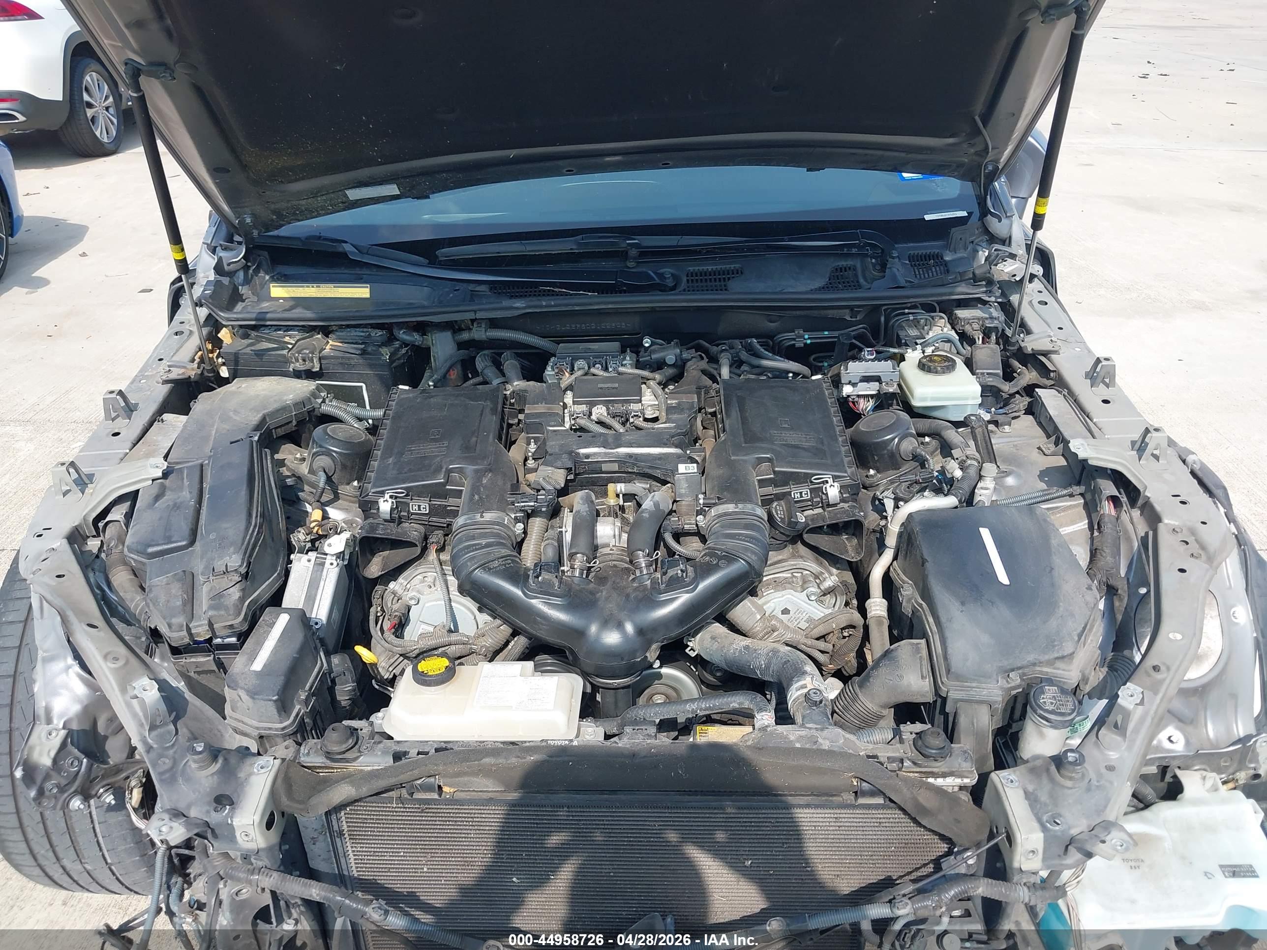 LEXUS LS image 10
