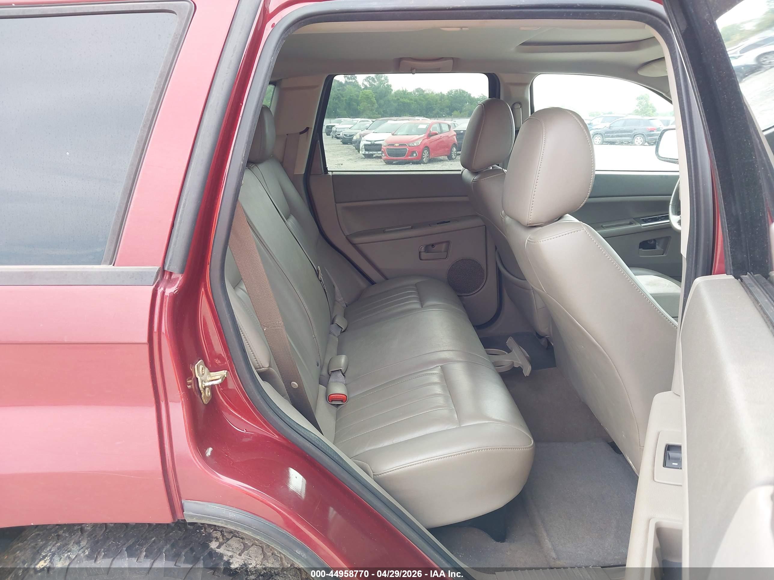 JEEP GRAND image 8