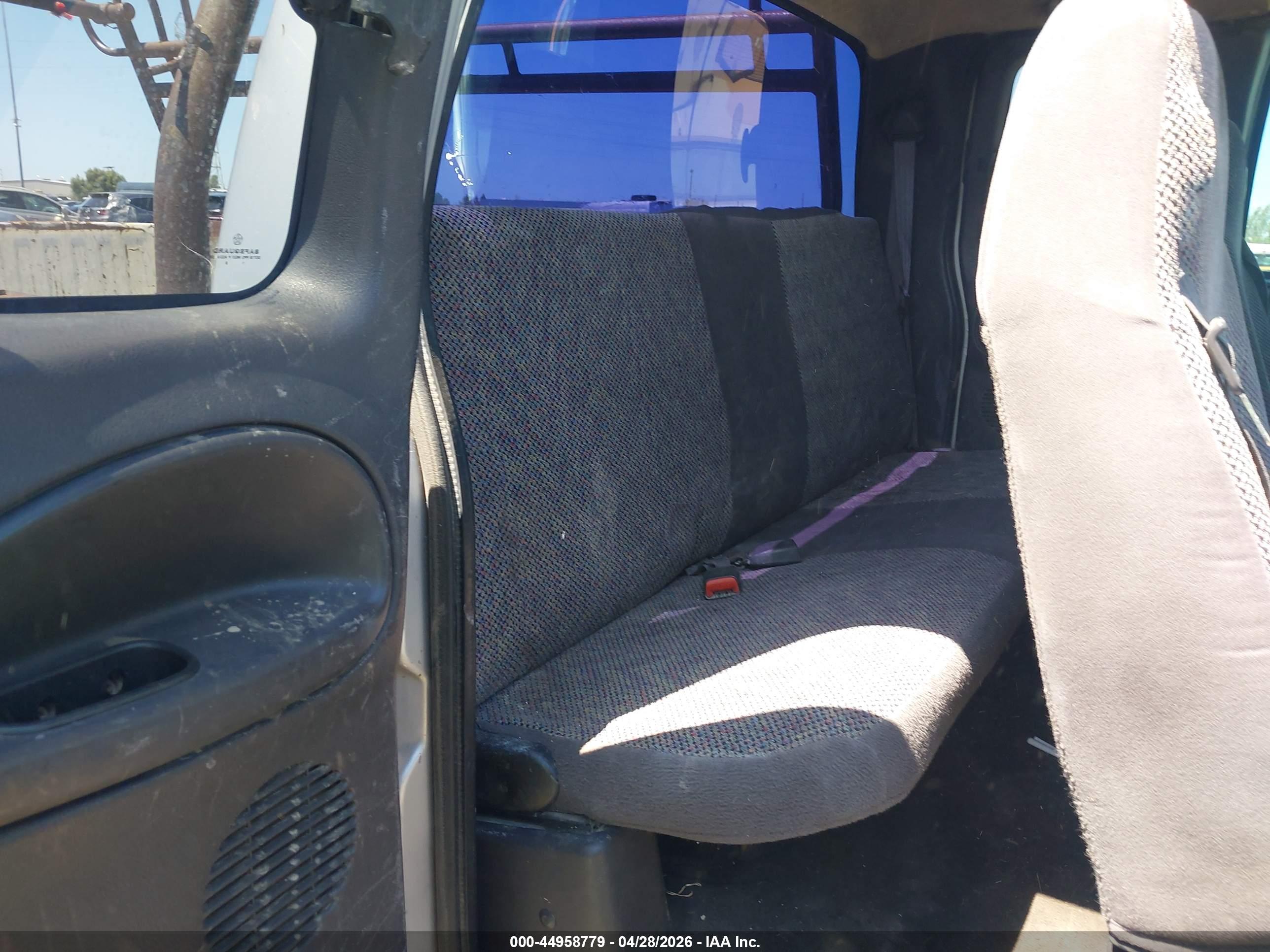 DODGE RAM image 7