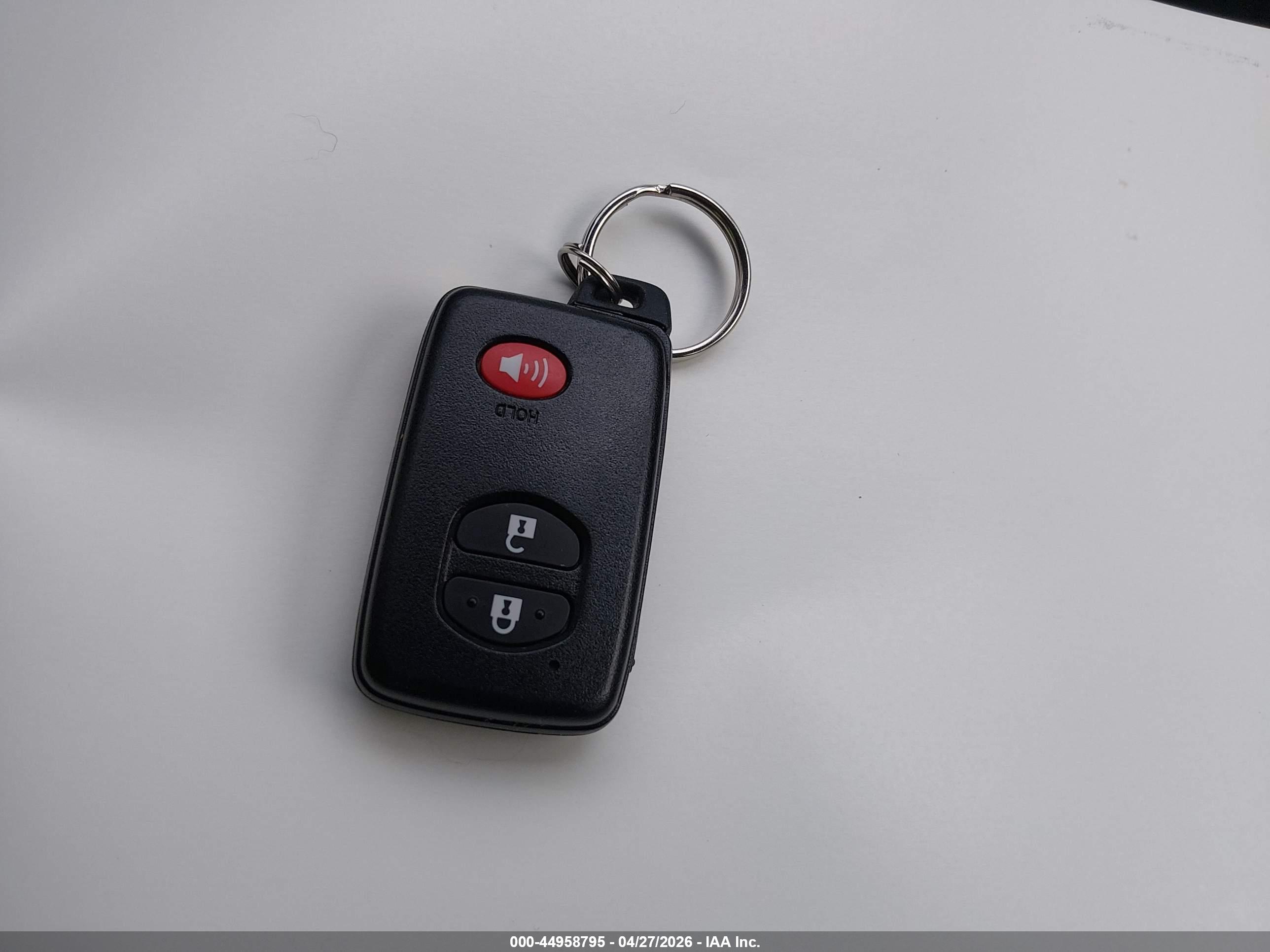 TOYOTA PRIUS image 11