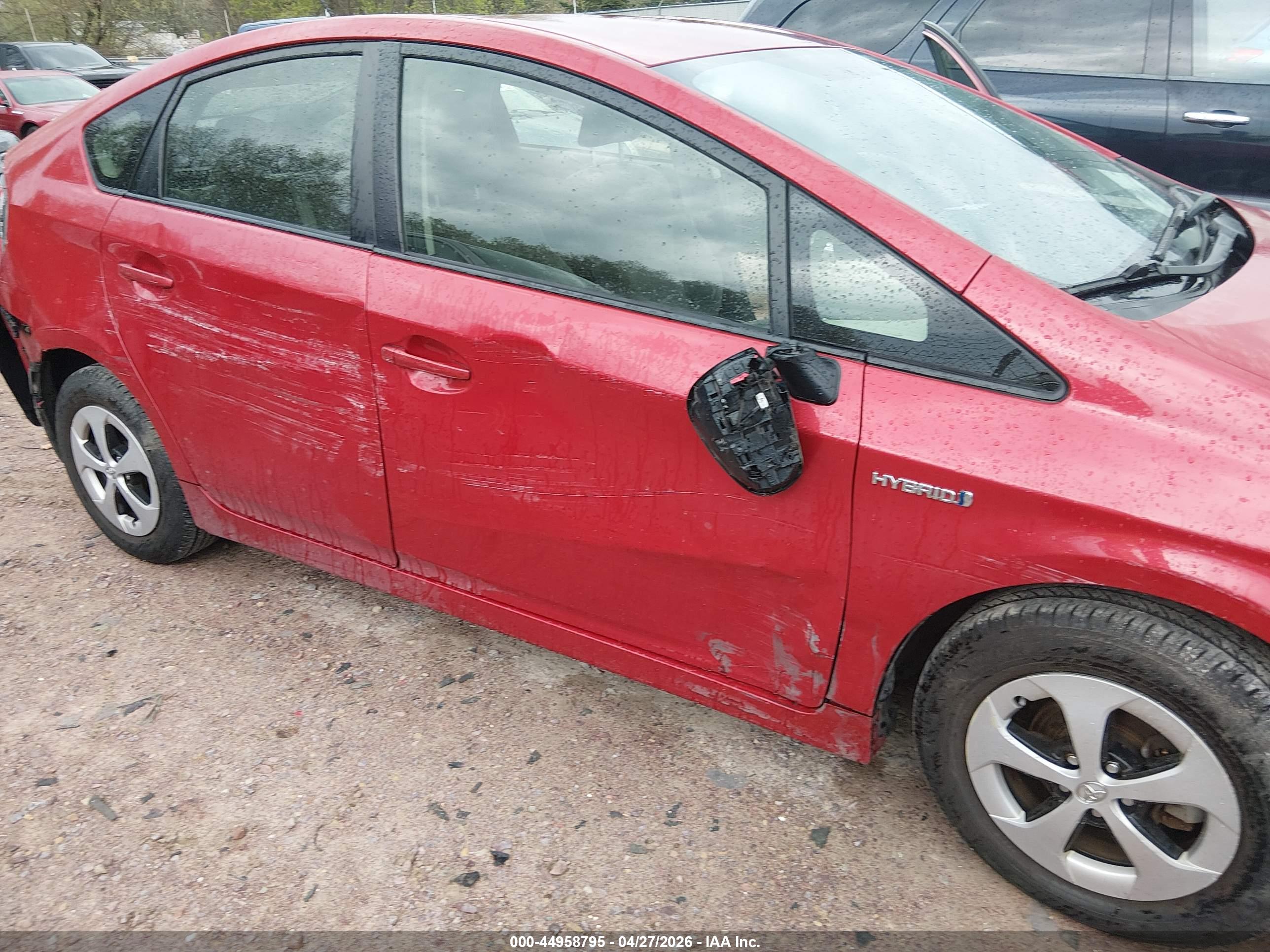TOYOTA PRIUS image 6