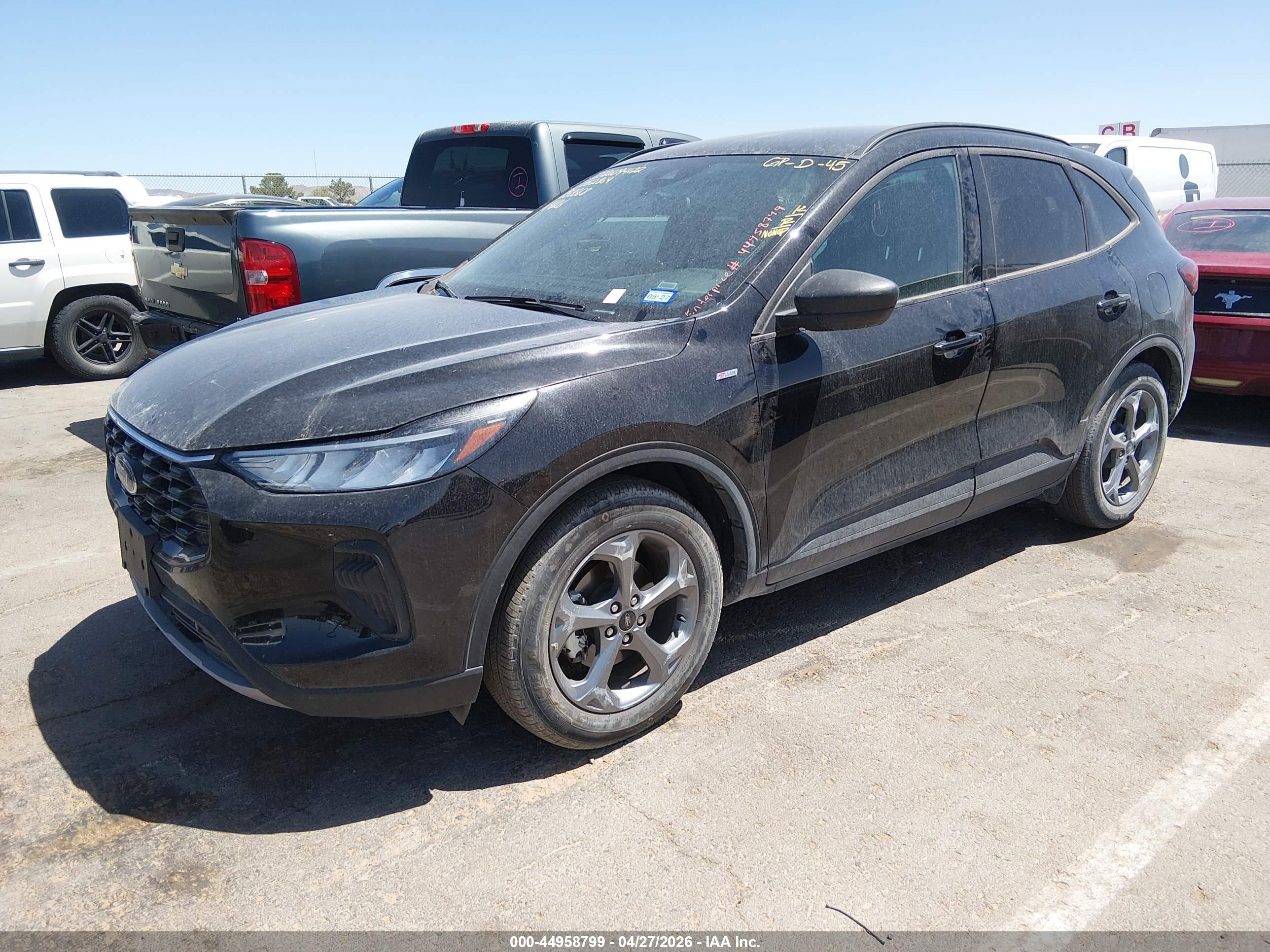 FORD ESCAPE image 2