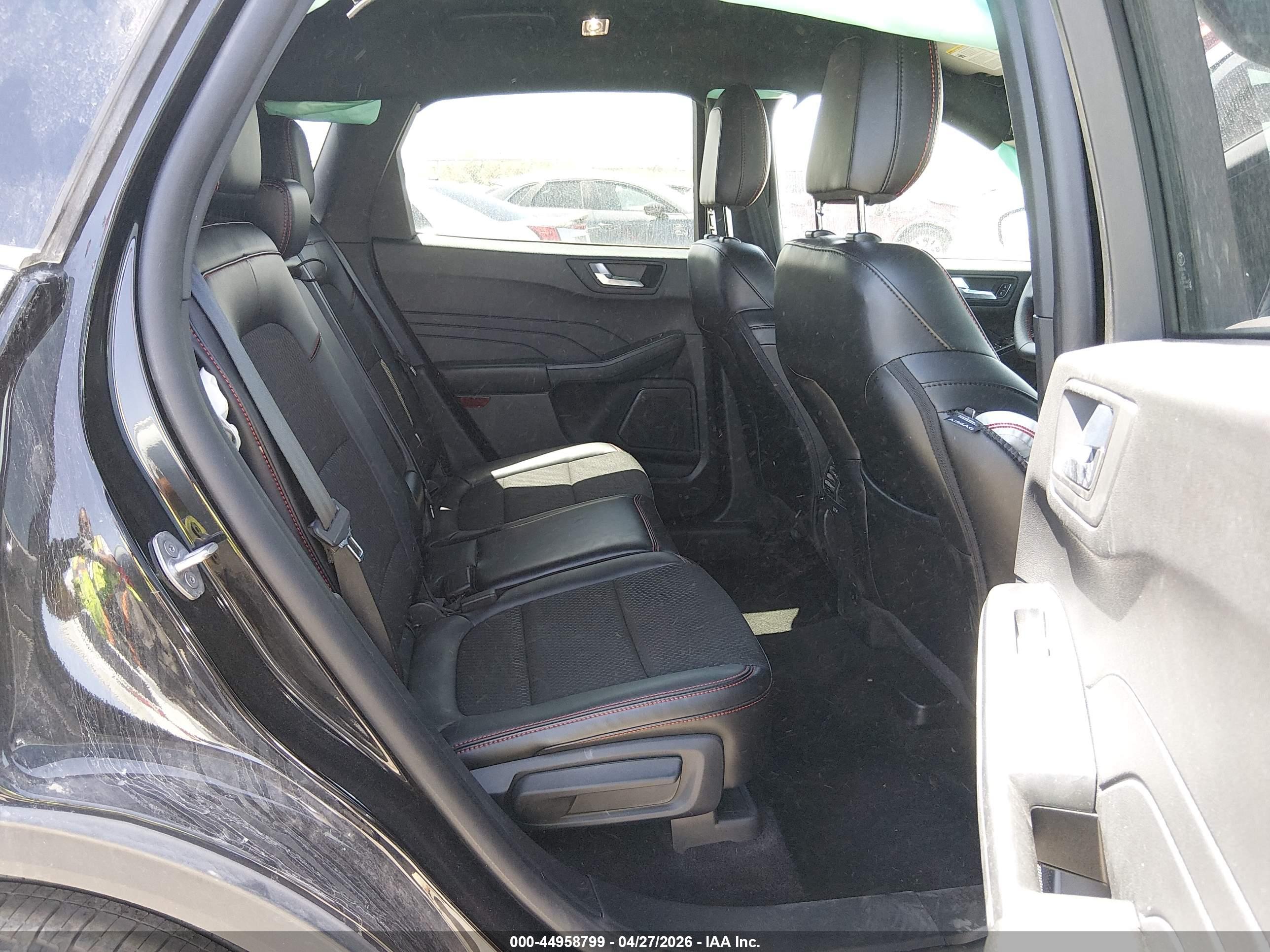 FORD ESCAPE image 8