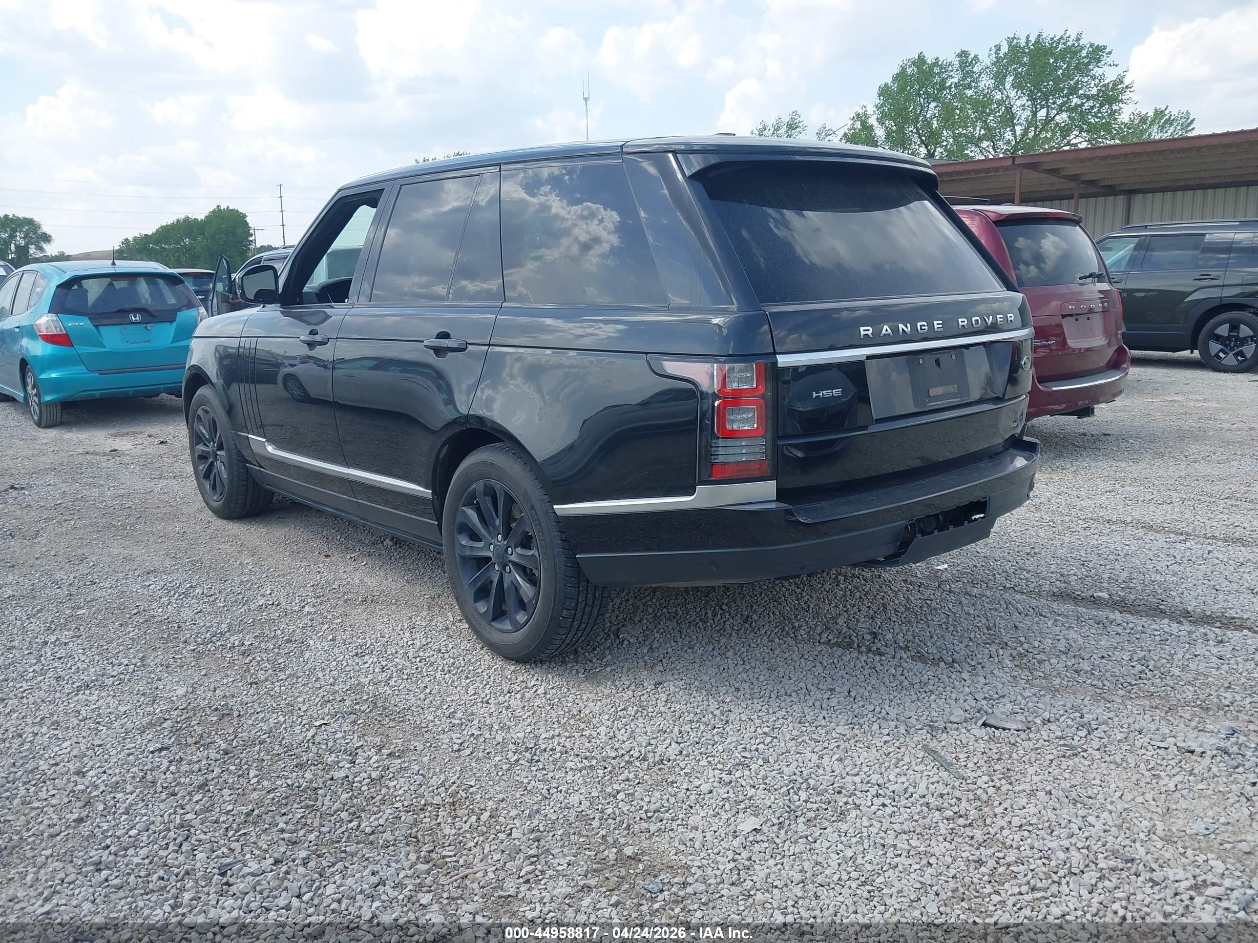 LAND ROVER image 3