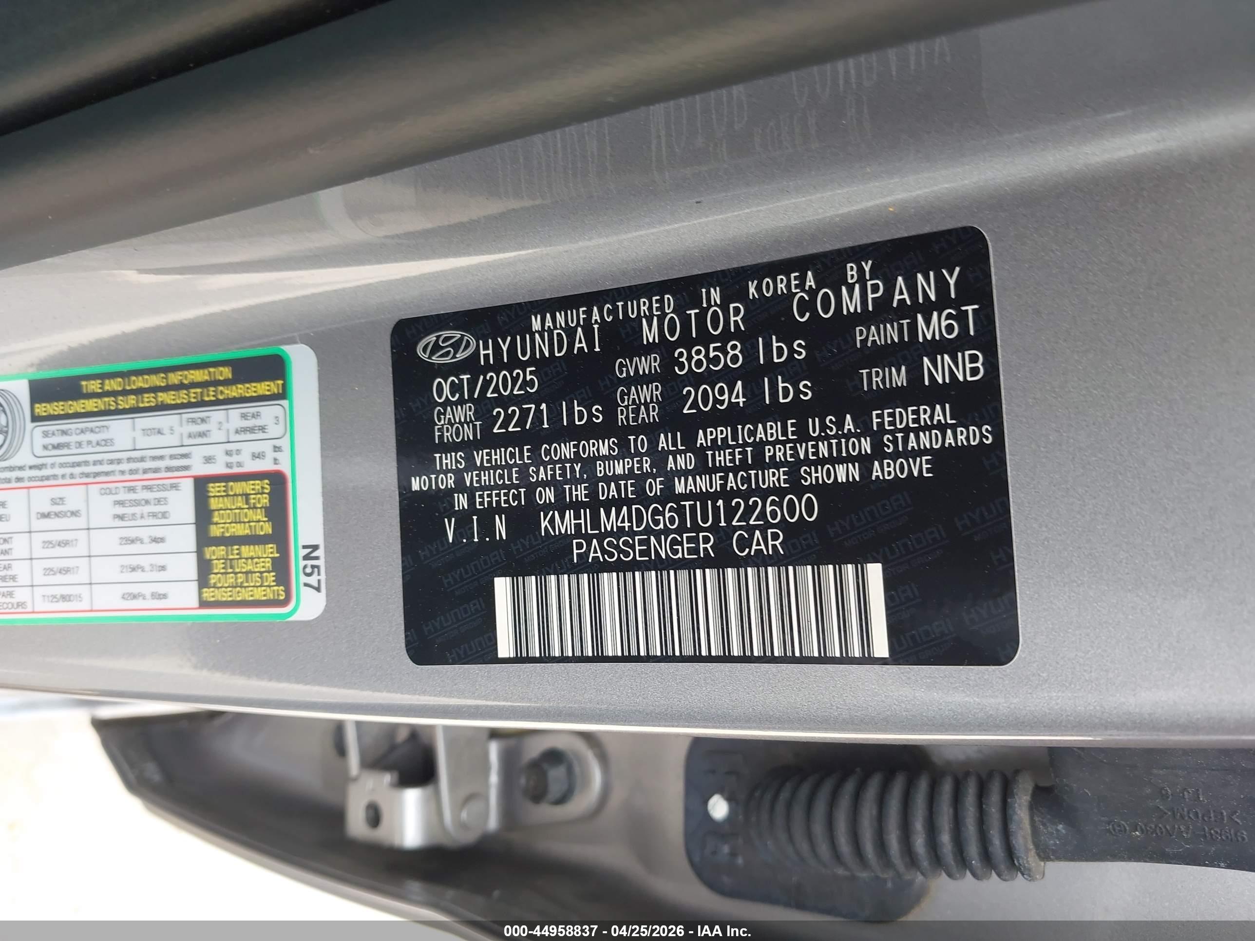 HYUNDAI ELANTRA image 9
