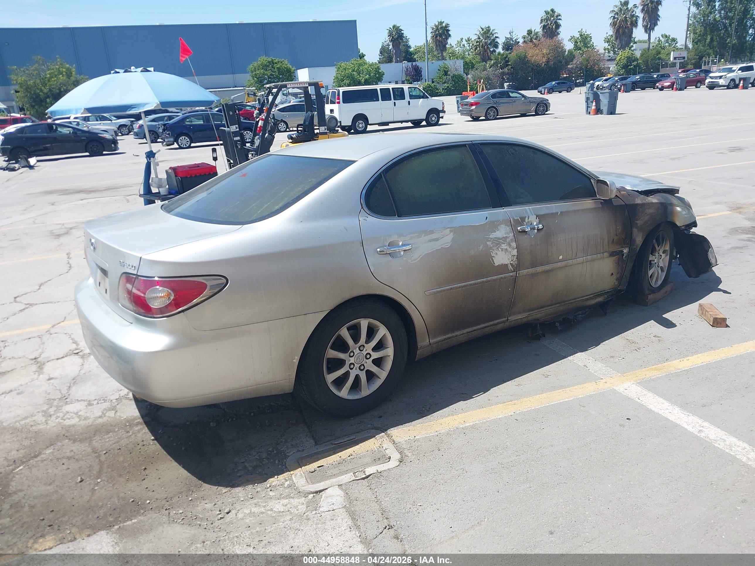 LEXUS ES image 4