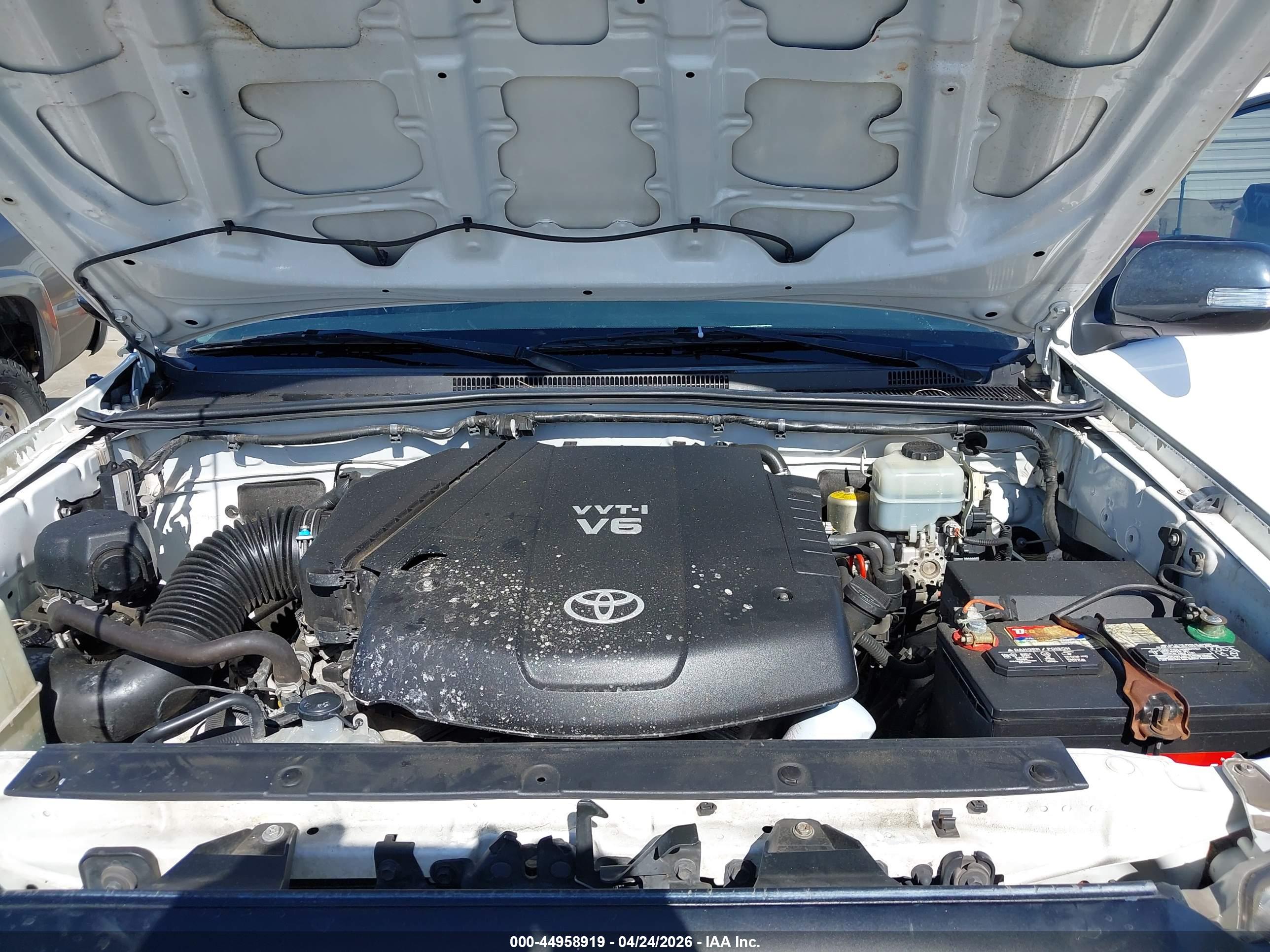 TOYOTA TACOMA image 10