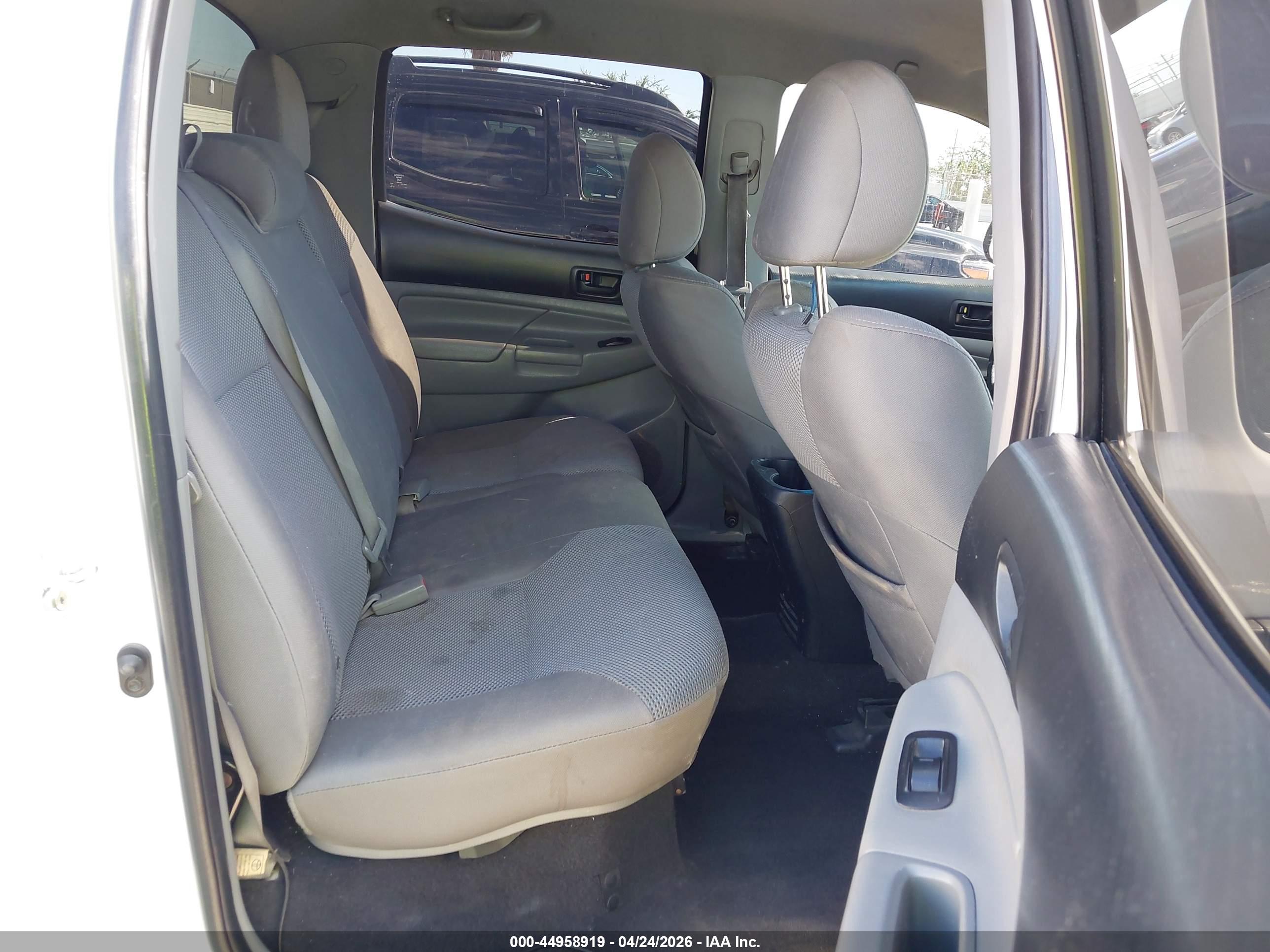 TOYOTA TACOMA image 8