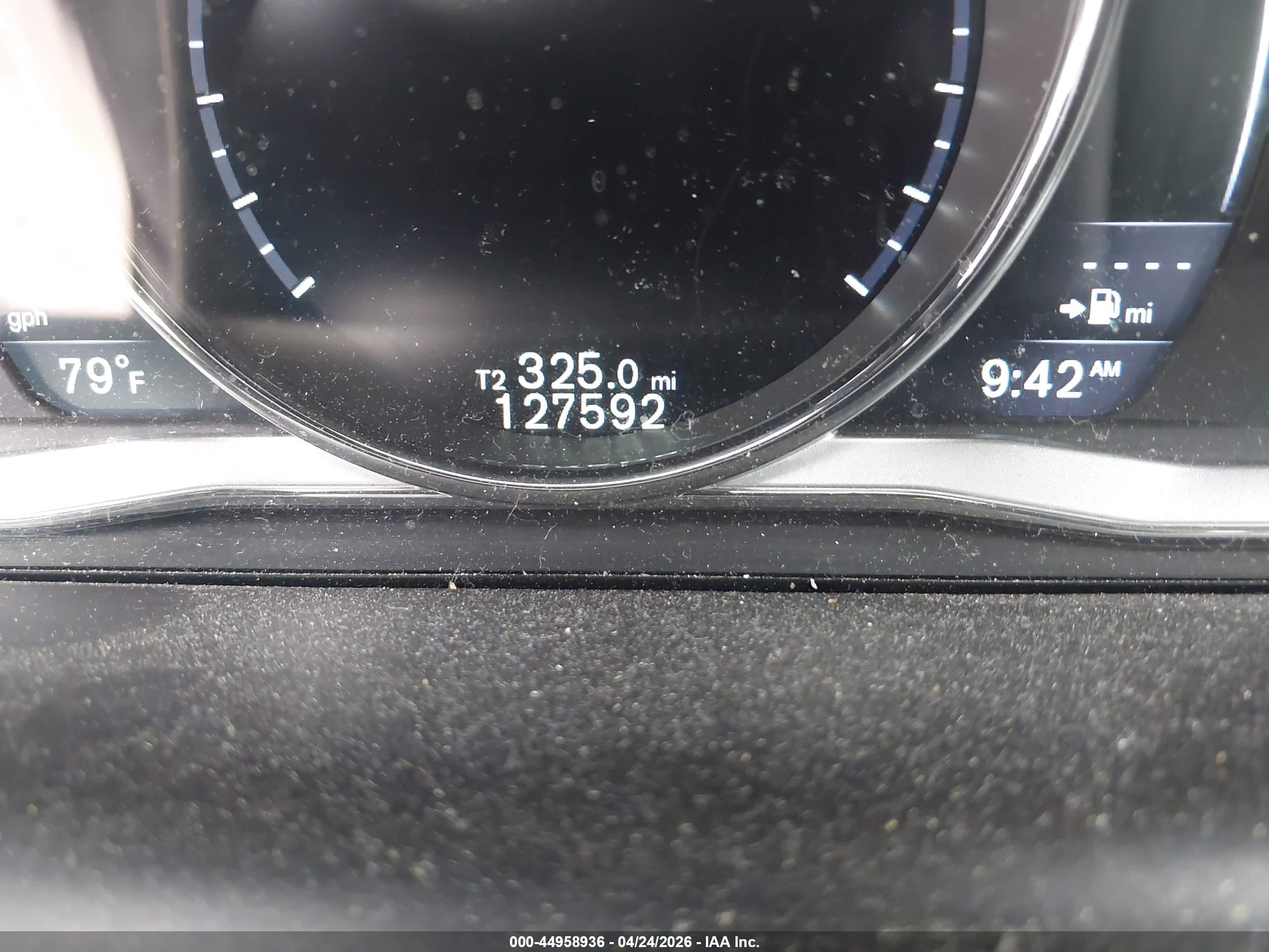 VOLVO XC60 image 7