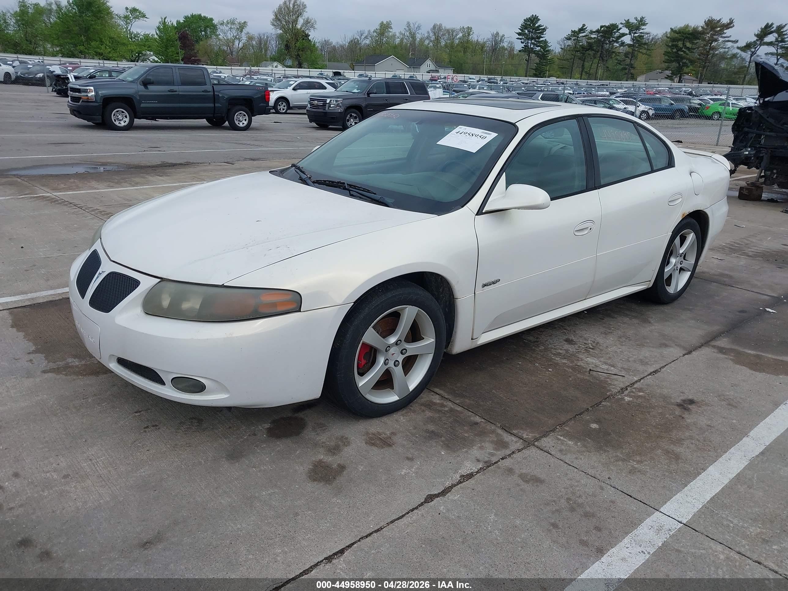 PONTIAC BONNEVILLE image 2