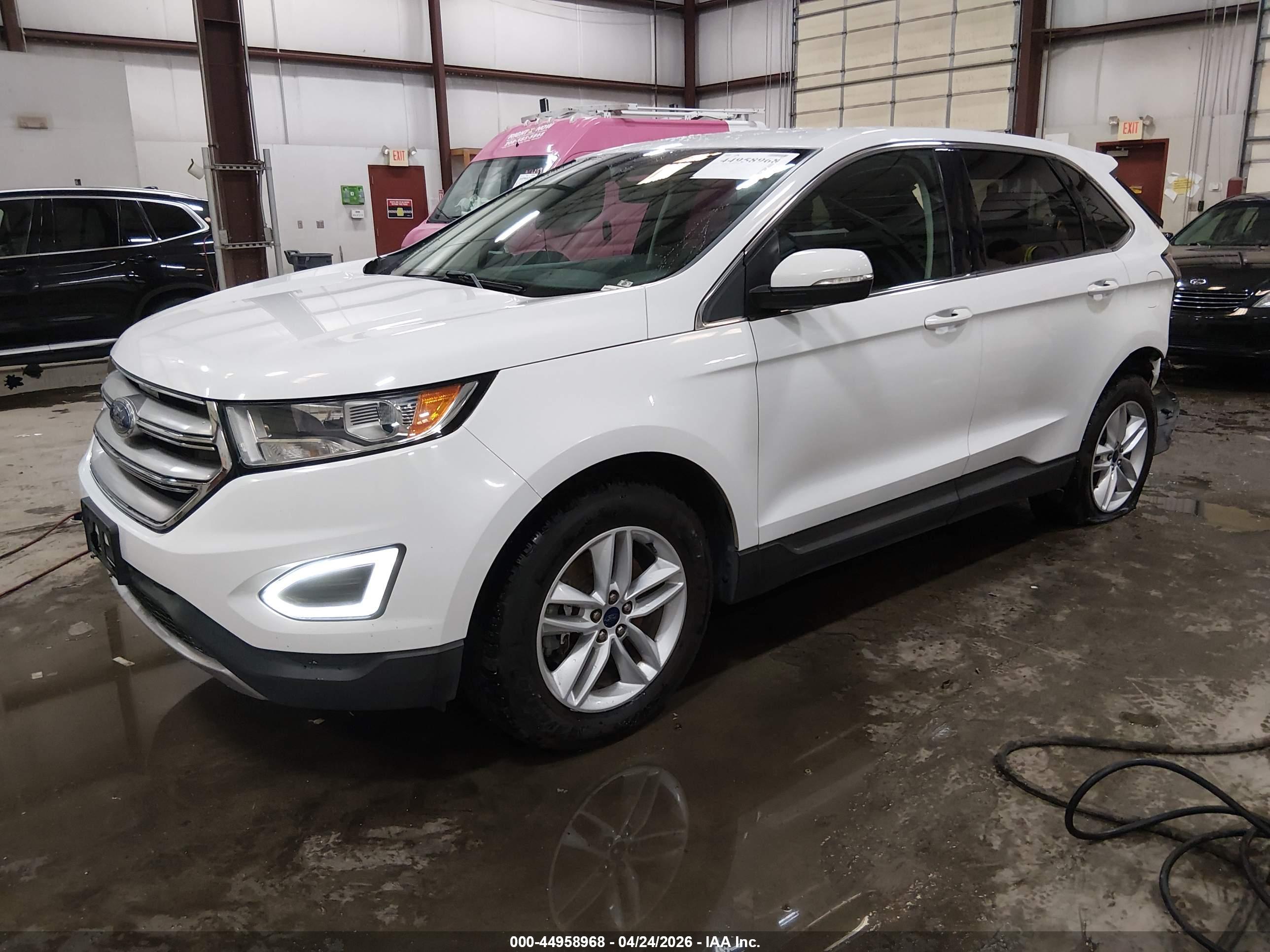 FORD EDGE image 2