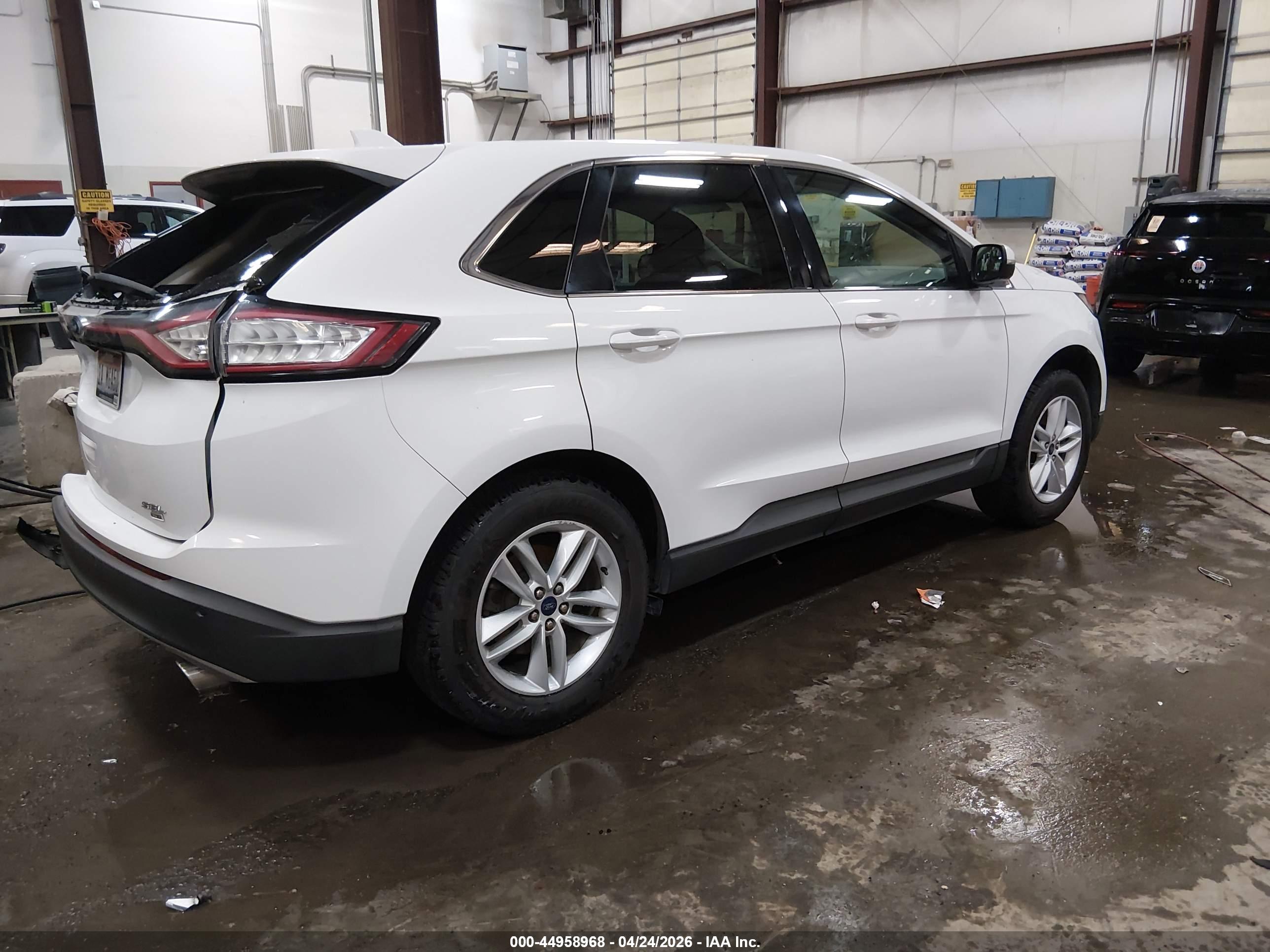 FORD EDGE image 4